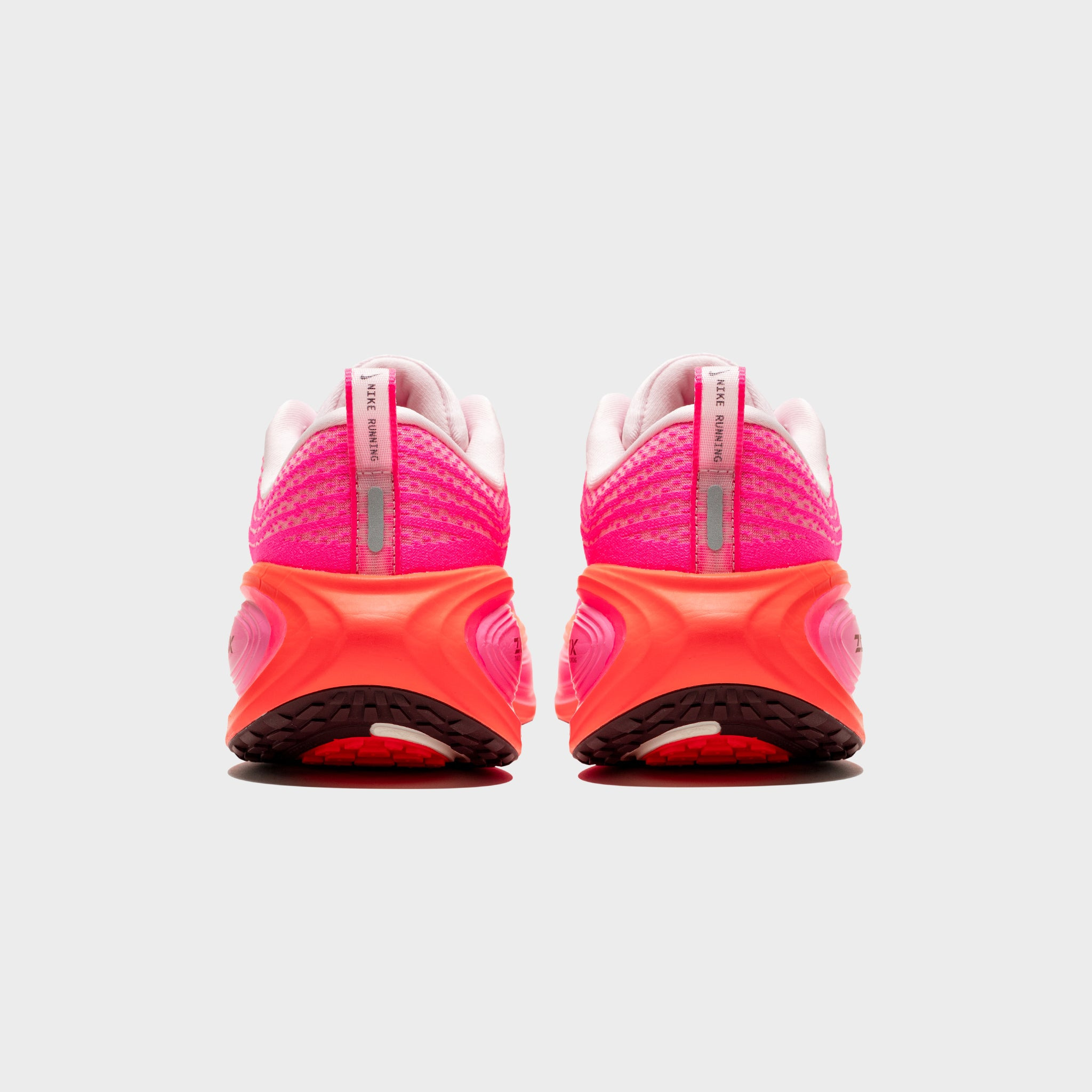 WMNS VOMERO PLUS "HYPER PINK" - 4