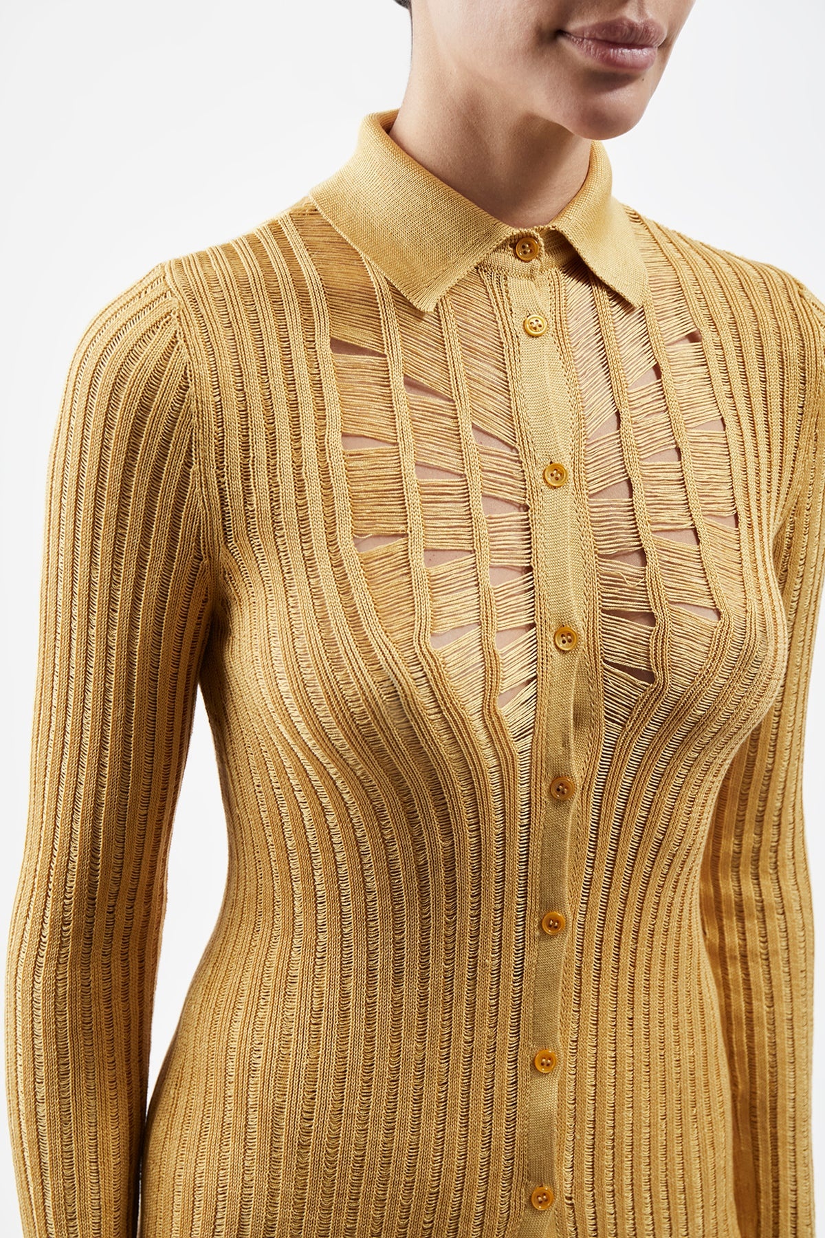 Aera Shirt in Shappe Silk - 5