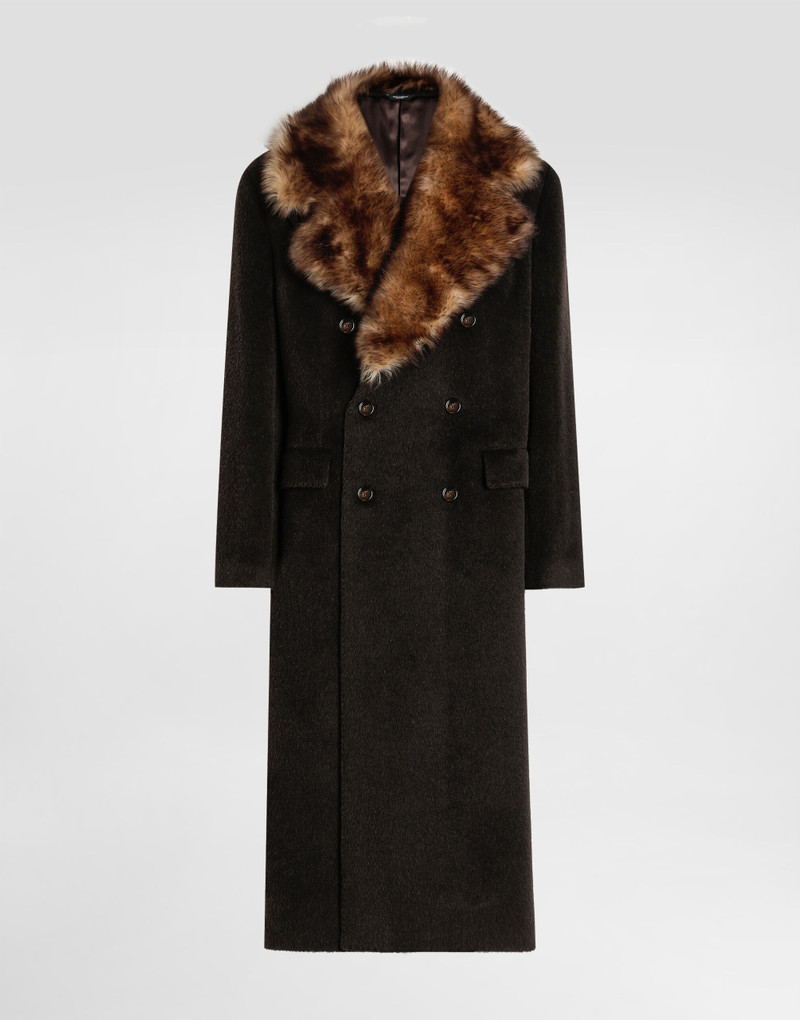 Double-breasted coat with fur collar 1