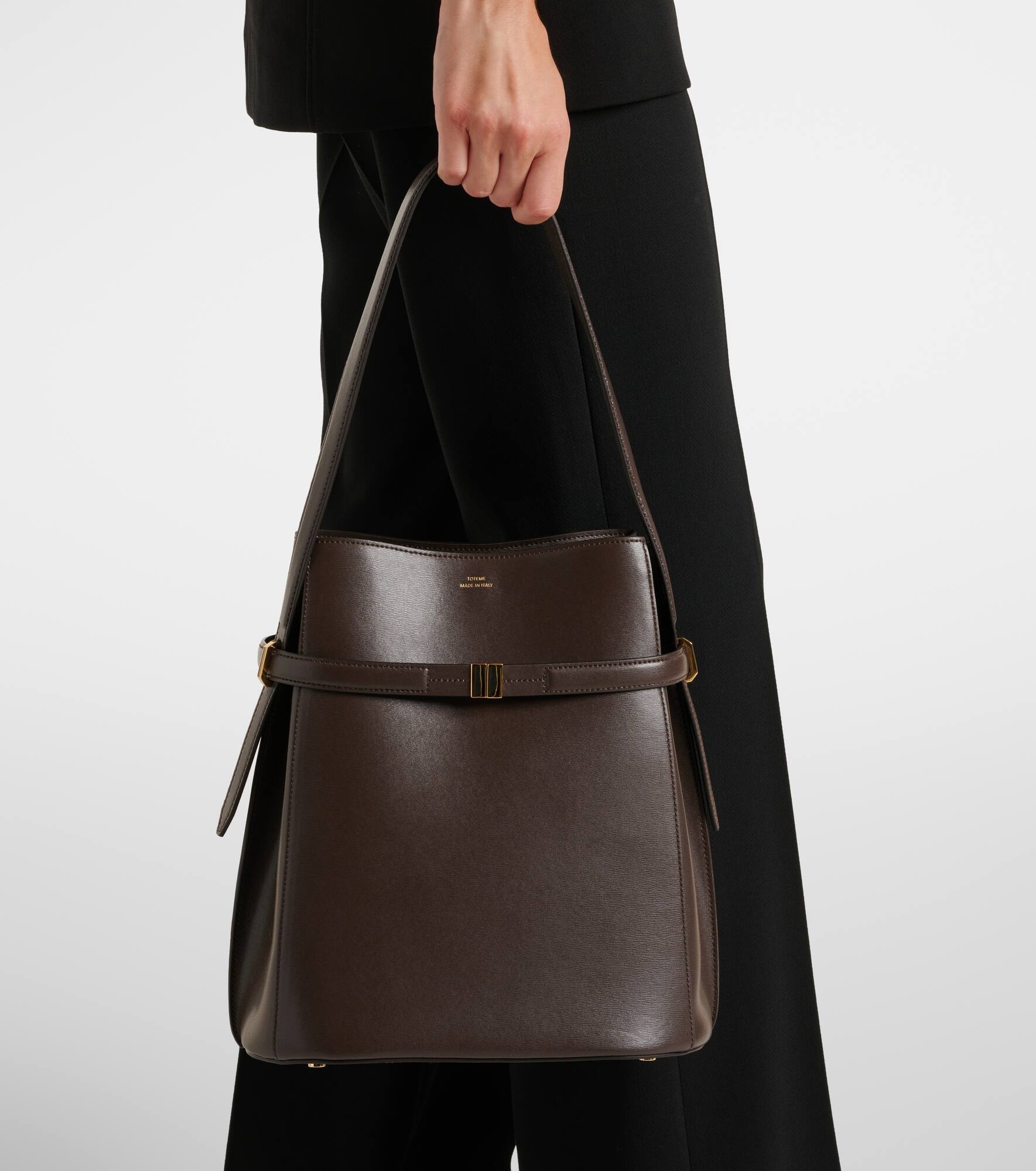 Leather bucket bag - 6