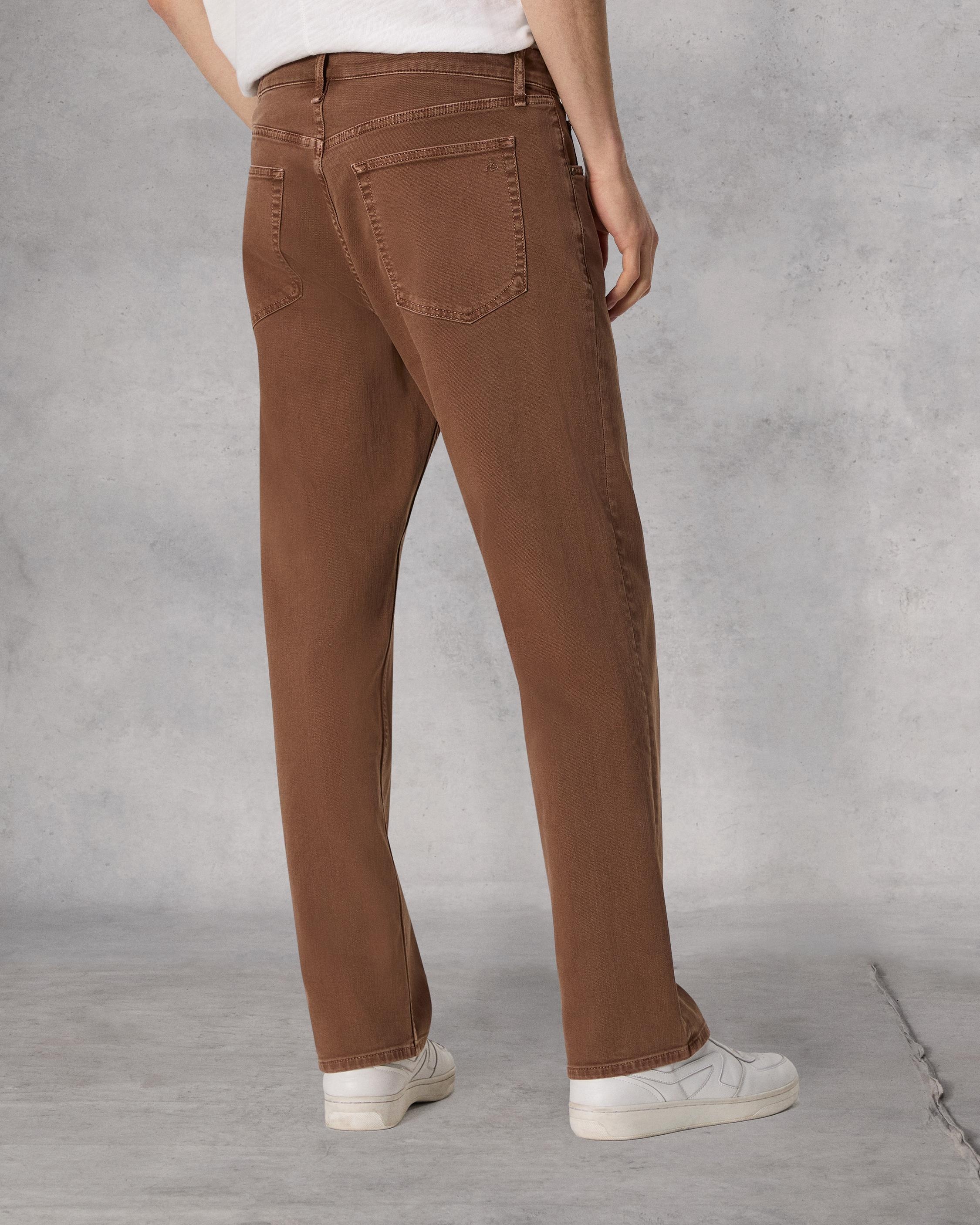Fit 4 - Clay
Straight Fit Aero Stretch Jean - 4
