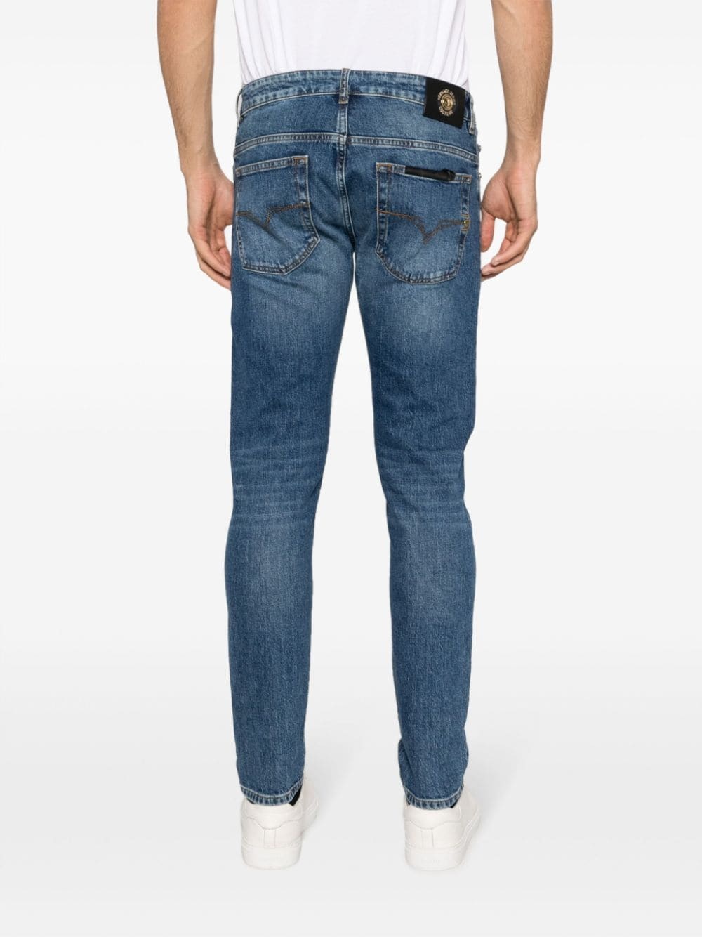 logo-appliquÃ© slim-cut jeans - 4