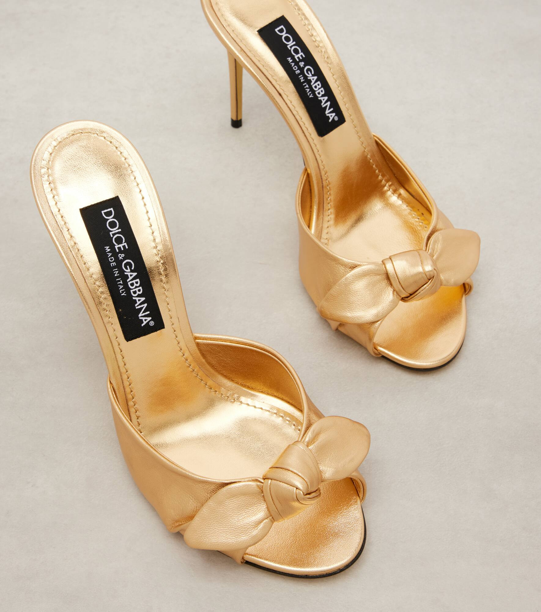 Bow-detail metallic leather mules - 5