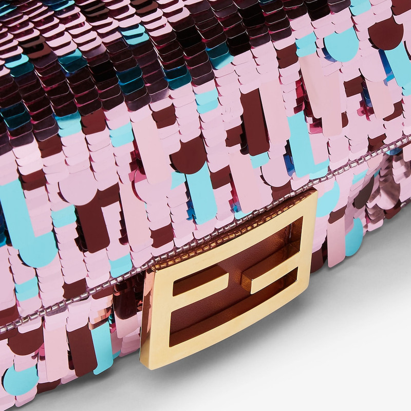FENDI Baguette® Mini outlook