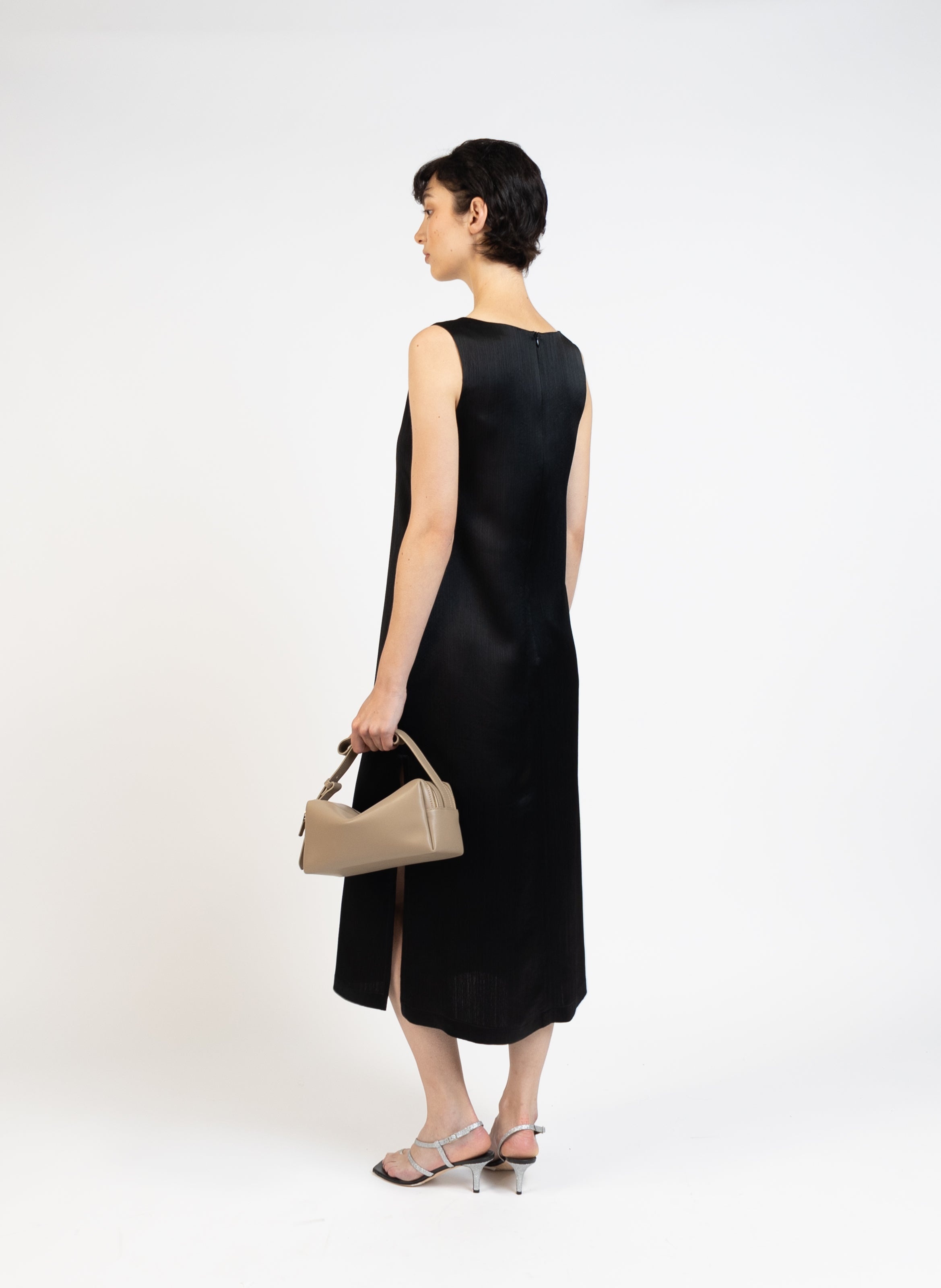 Sleeveless Maxi Dress/Textured Black - 4