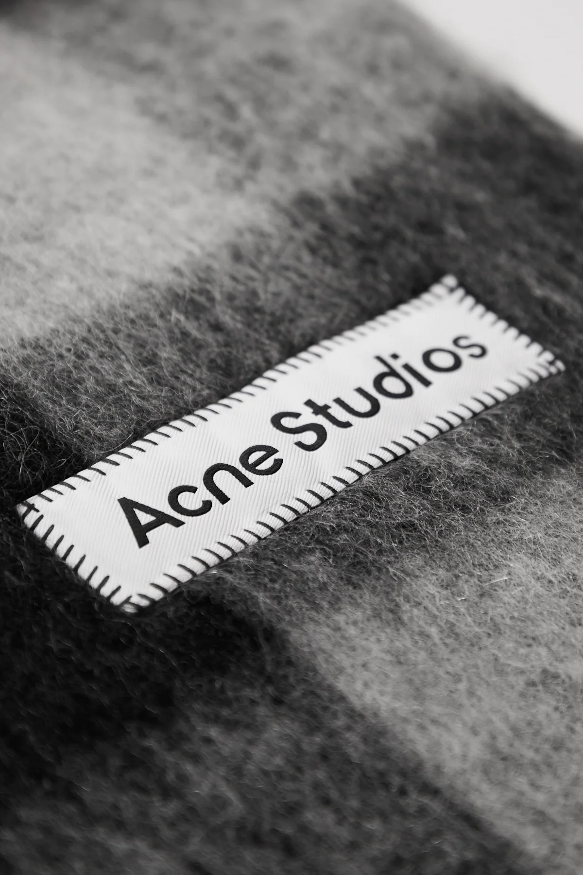 Acne Studios Vally Check Scarf Dark Black/Grey - 2
