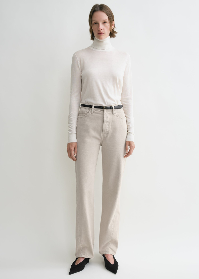 Totême Twisted seam denim full length smoke grey outlook