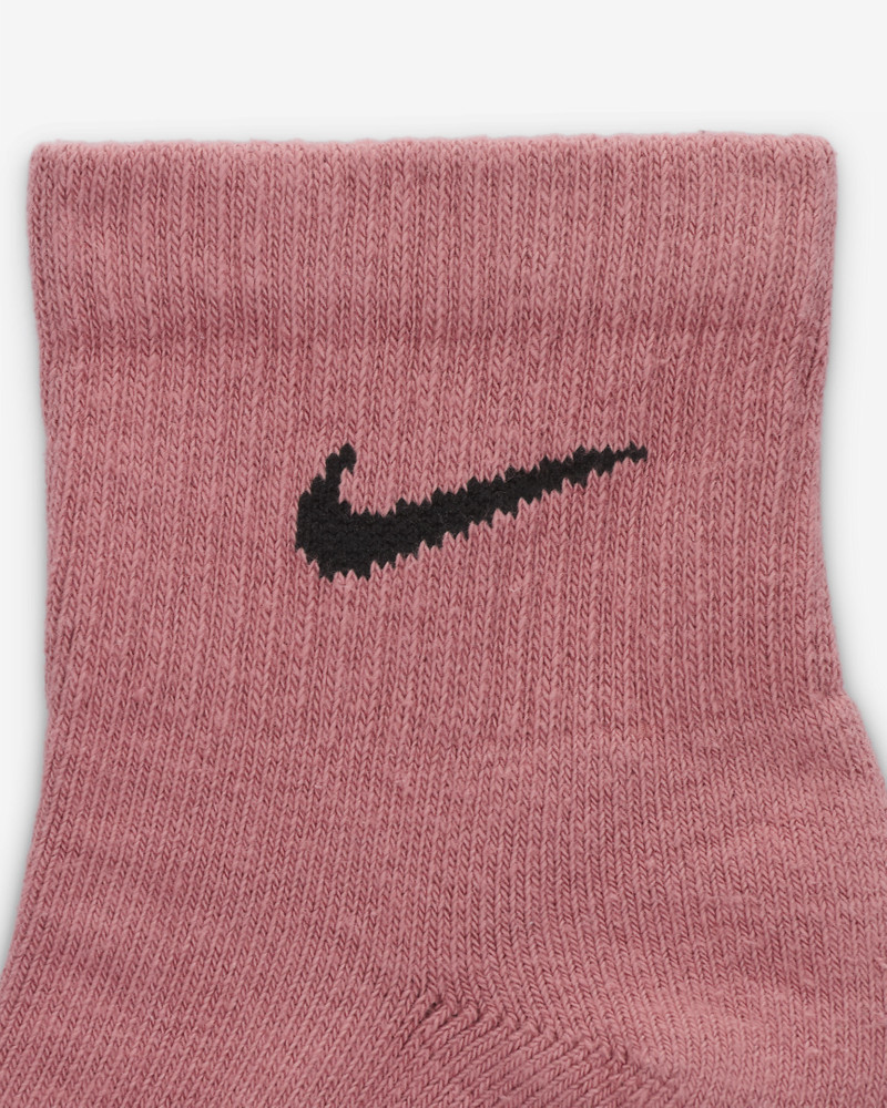 Nike Everyday Plus Cushioned Training Ankle Socks (3 Pairs) 4
