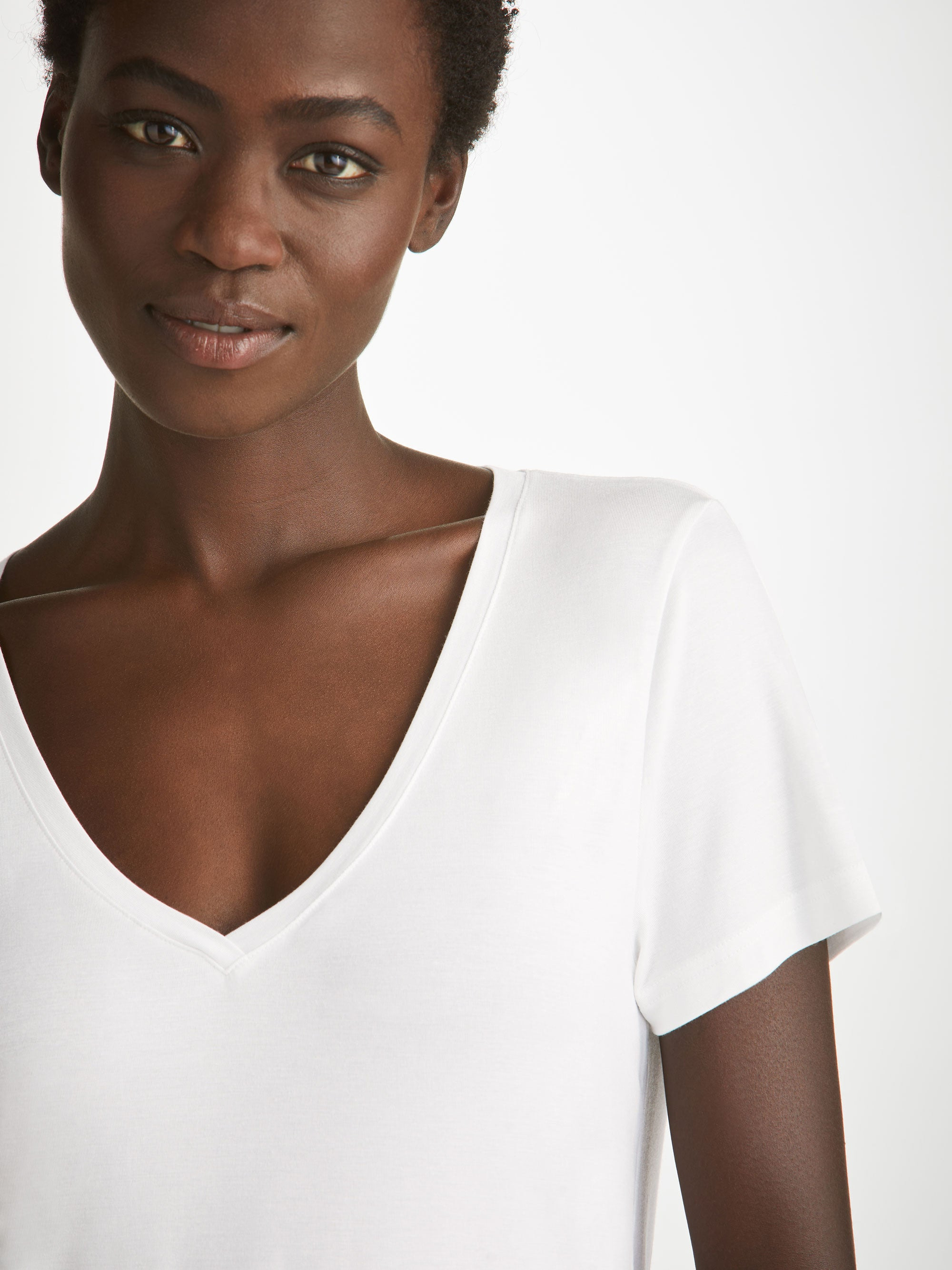 Women's V-Neck T-Shirt Lara Micro Modal Stretch White - 2