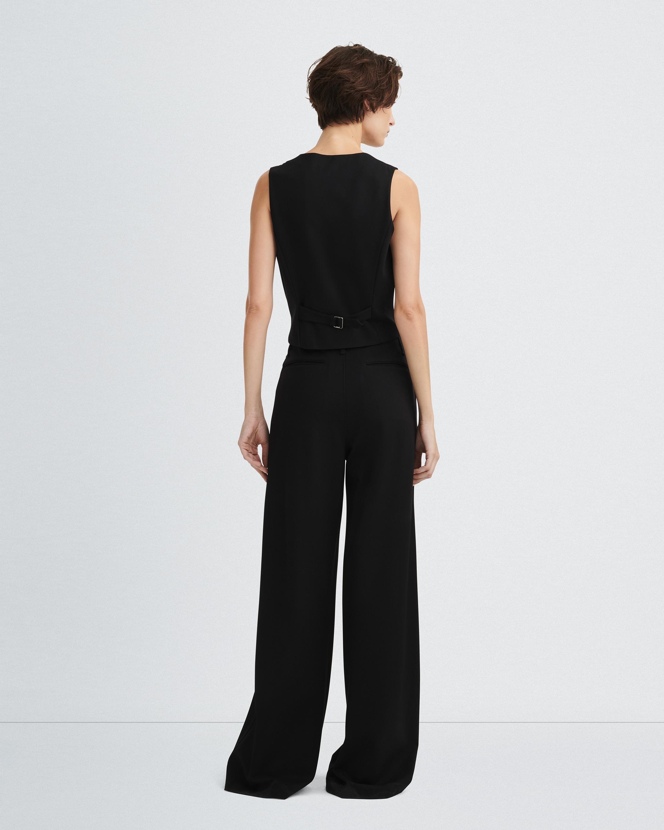 Sofie Ponte Pant
Classic Fit - 5