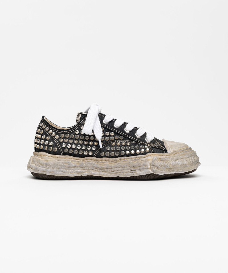 Maison MIHARAYASUHIRO 【EXCLUSIVE EDITION】"PETERSON23"OG Sole Studded Canvas Low-top Sneaker outlook