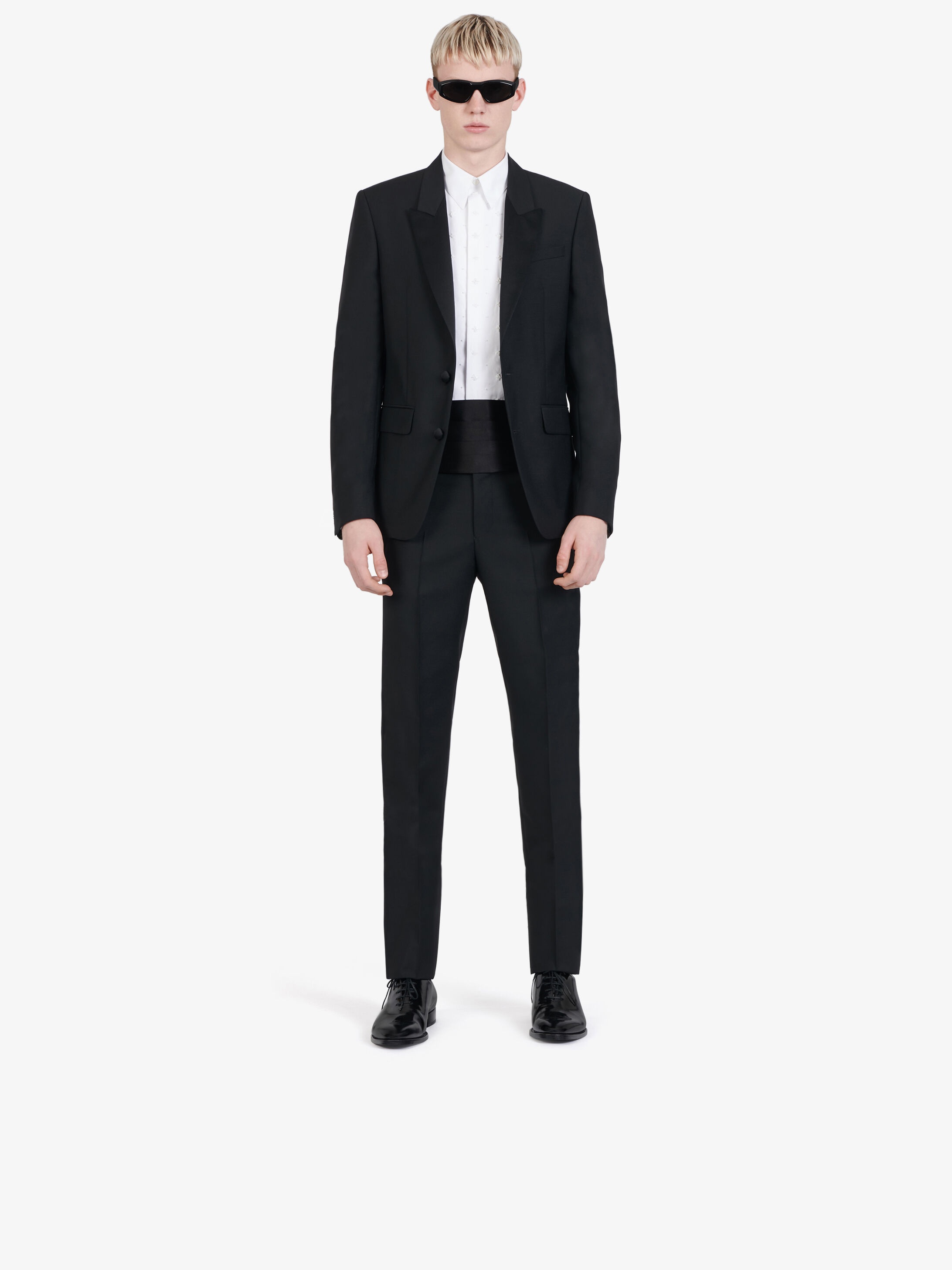 Slim fit tuxedo suit in wool and mohair with satin collar - 2