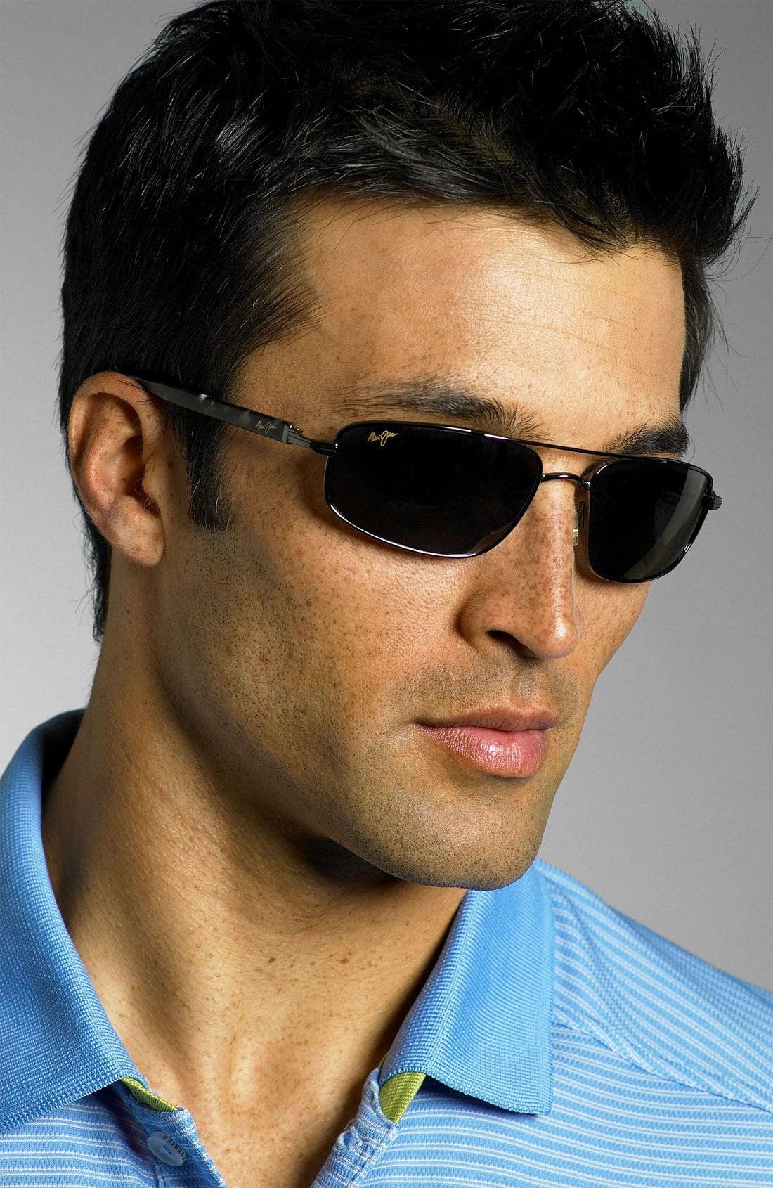 Maui Jim Kahuna 59mm PolarizedPlus®2 Rectangular Sunglasses in Gunmetal at Nordstrom - 3