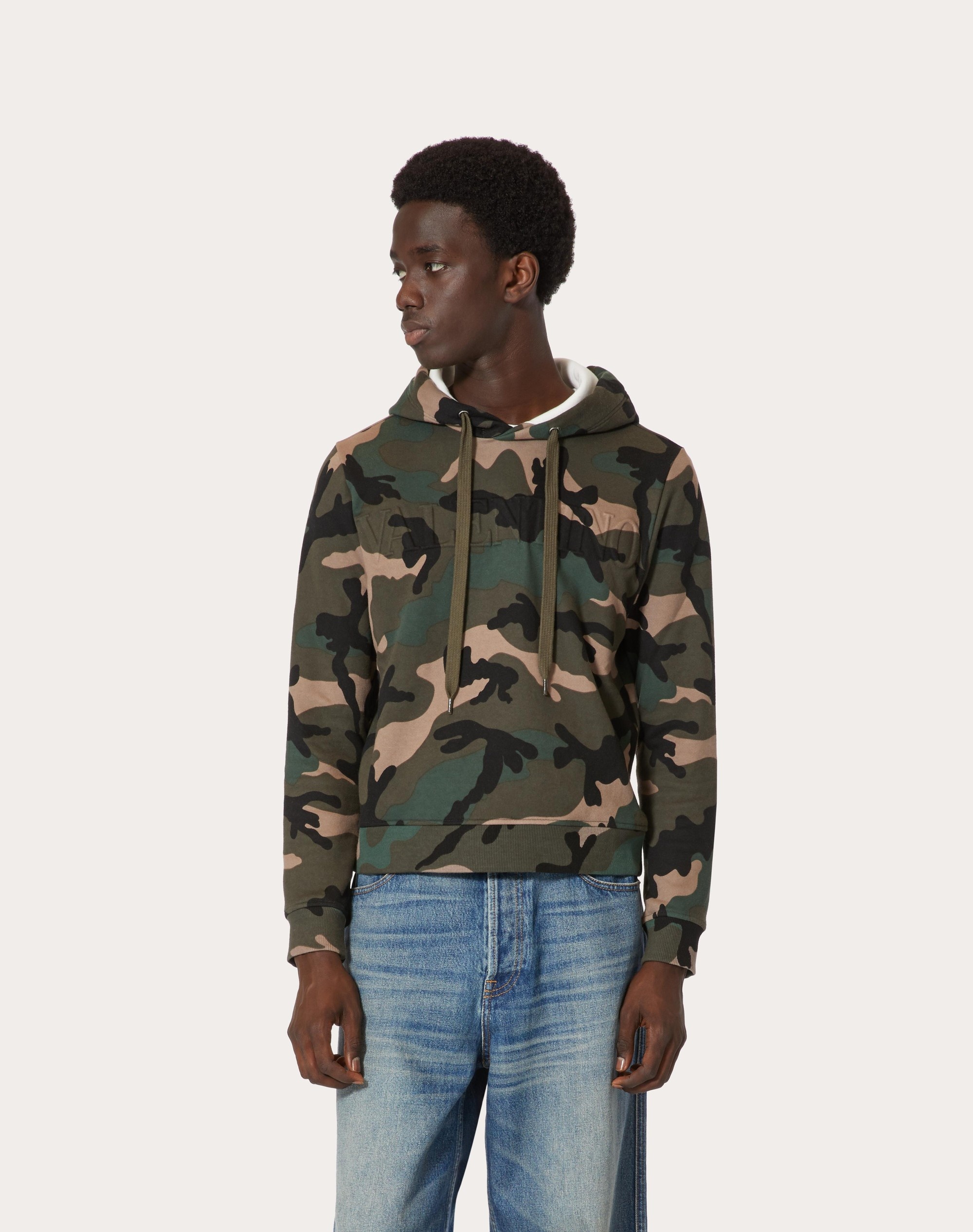 SWEATSHIRT WITH CAMOUFLAGE PRINT AND VALENTINO EMBOSSED - 3