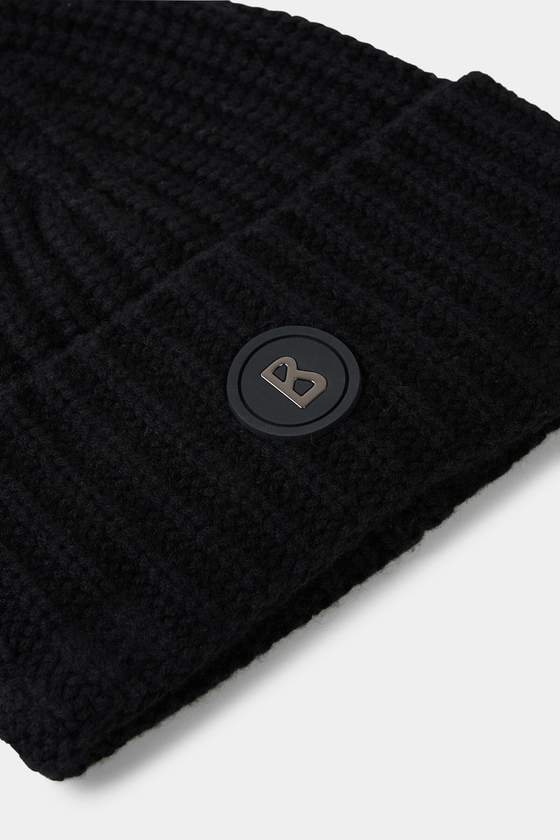 Kilian knitted cashmere hat in Black 3