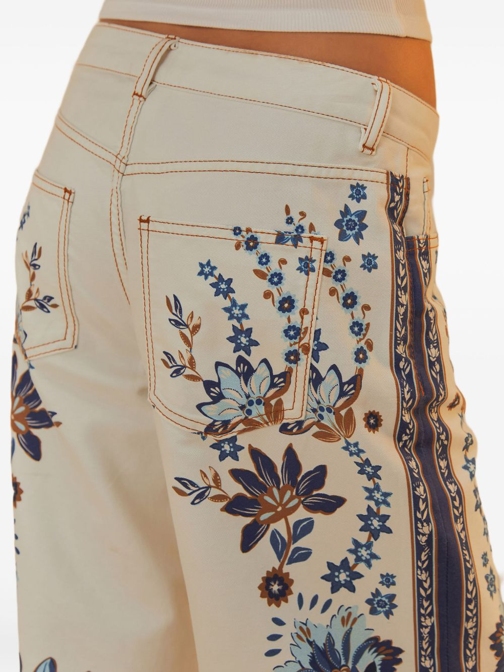 Encanto Tropical-print trousers - 4