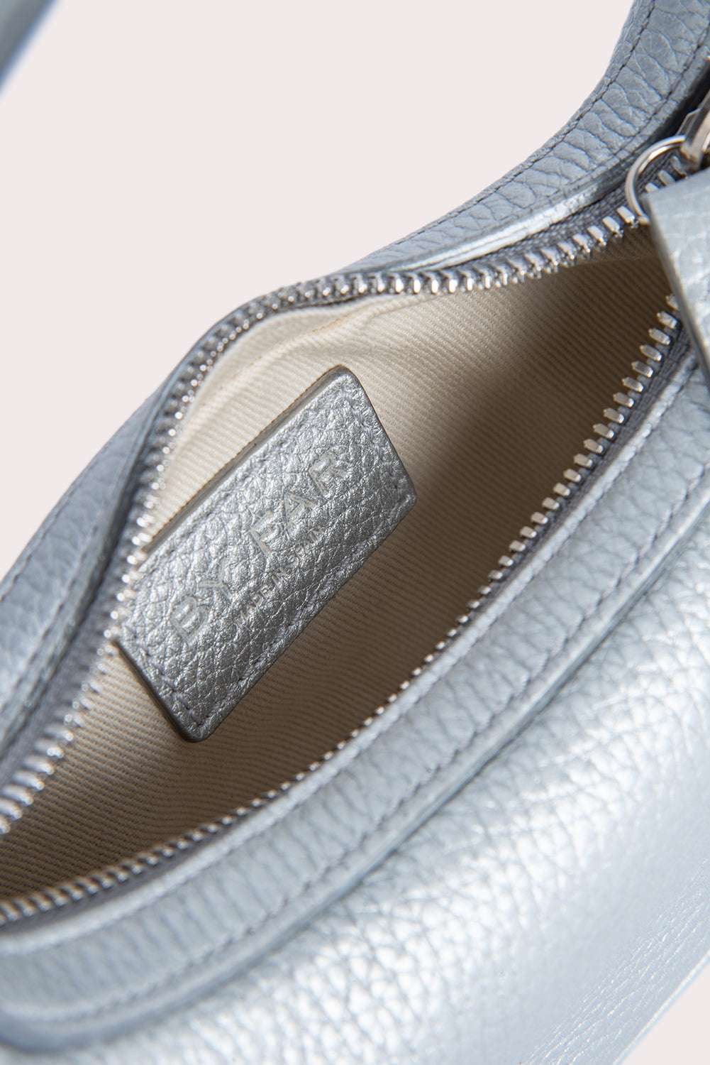 Mini Soho Silver Flat Grain Leather - 7