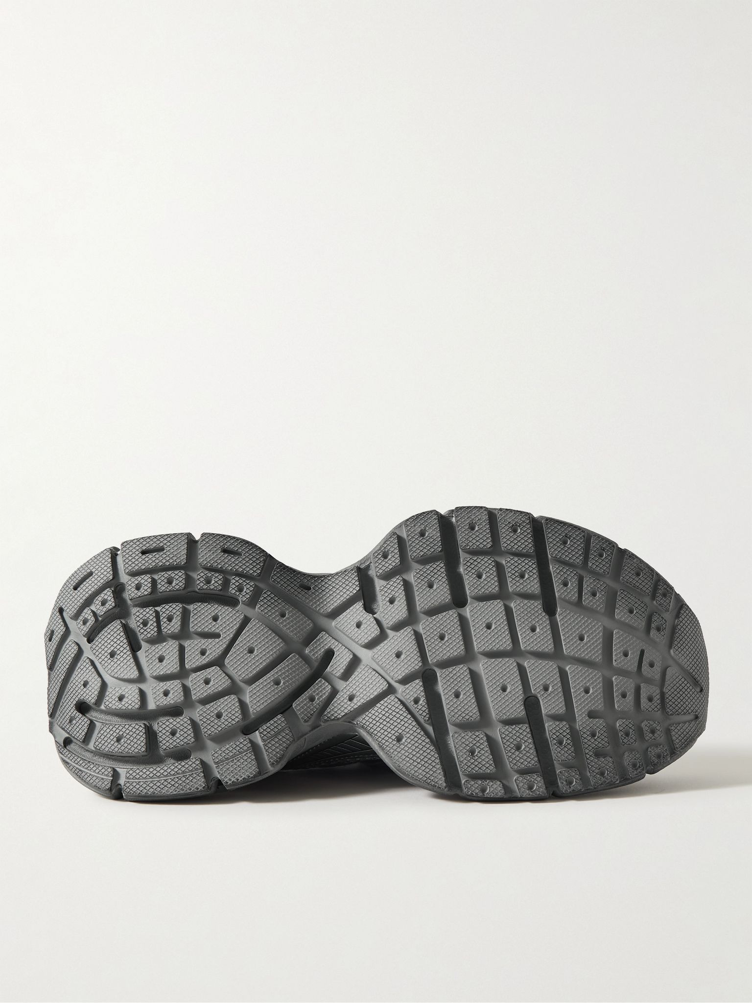 3XL Distressed Mesh and Rubber Sneakers Gray - 3