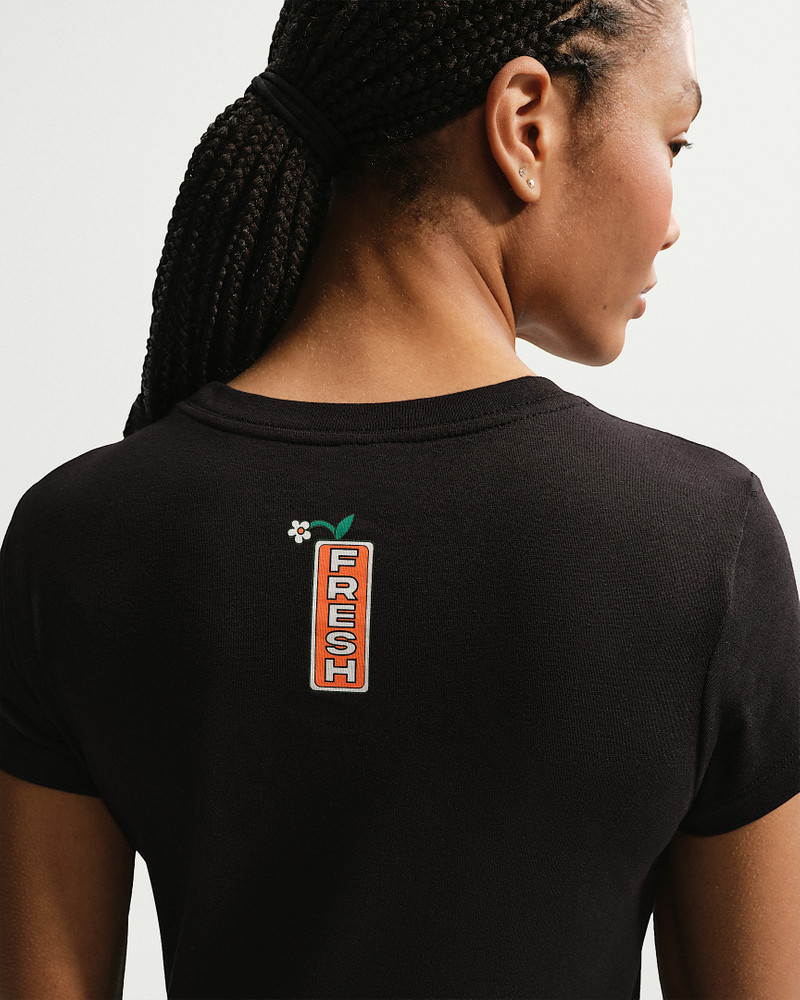 Nike Nike Women's Short-Sleeve Graphic Basketball T-Shirt outlook