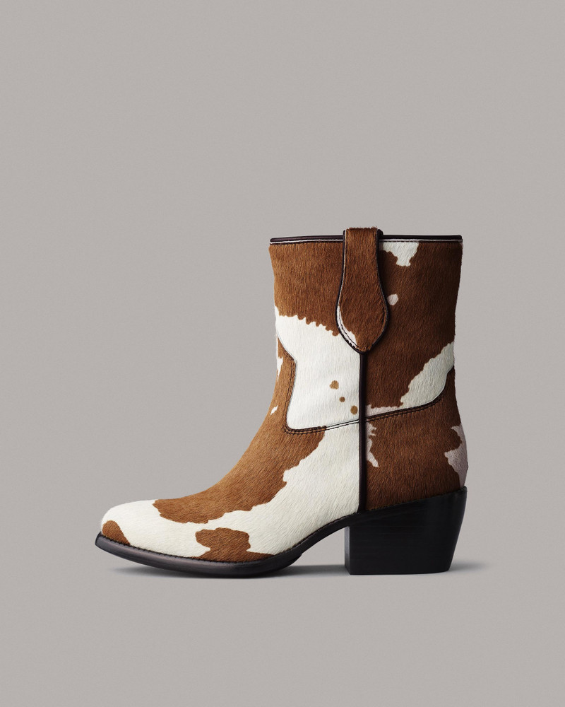 Clyde Boot - Calf Hair
Heeled Boot 1