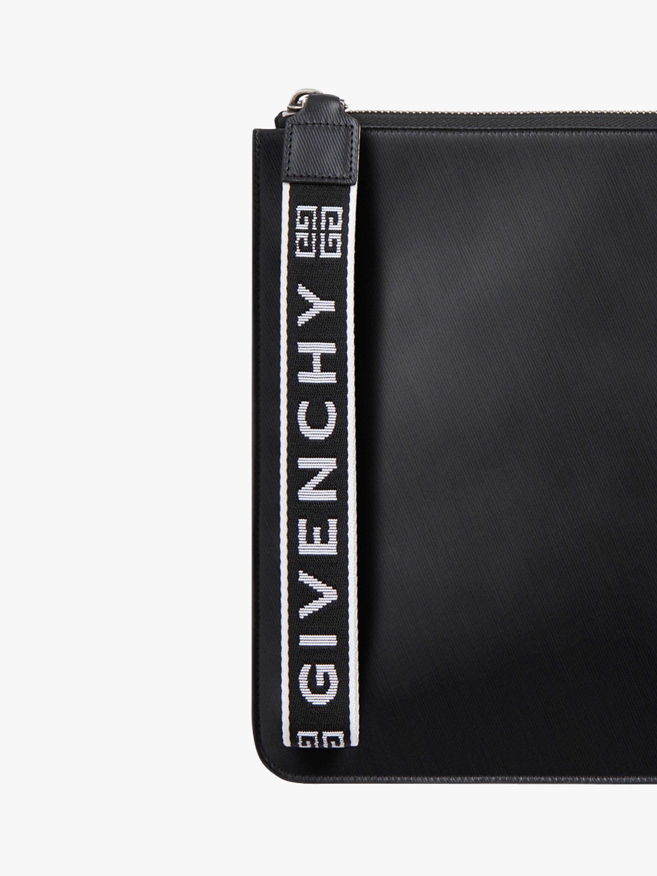 GIVENCHY 4G wrist strap large pouch - 4