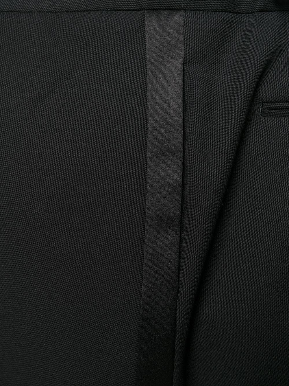 peak lapels tuxedo - 6