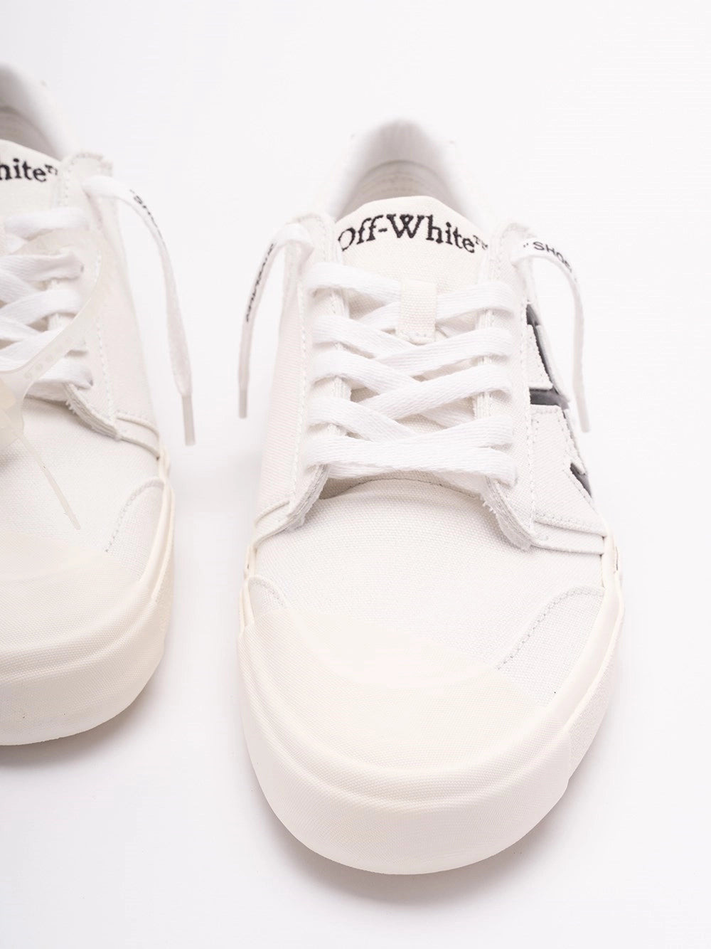 Off White Men `Vulc Undercut` Sneakers - 5