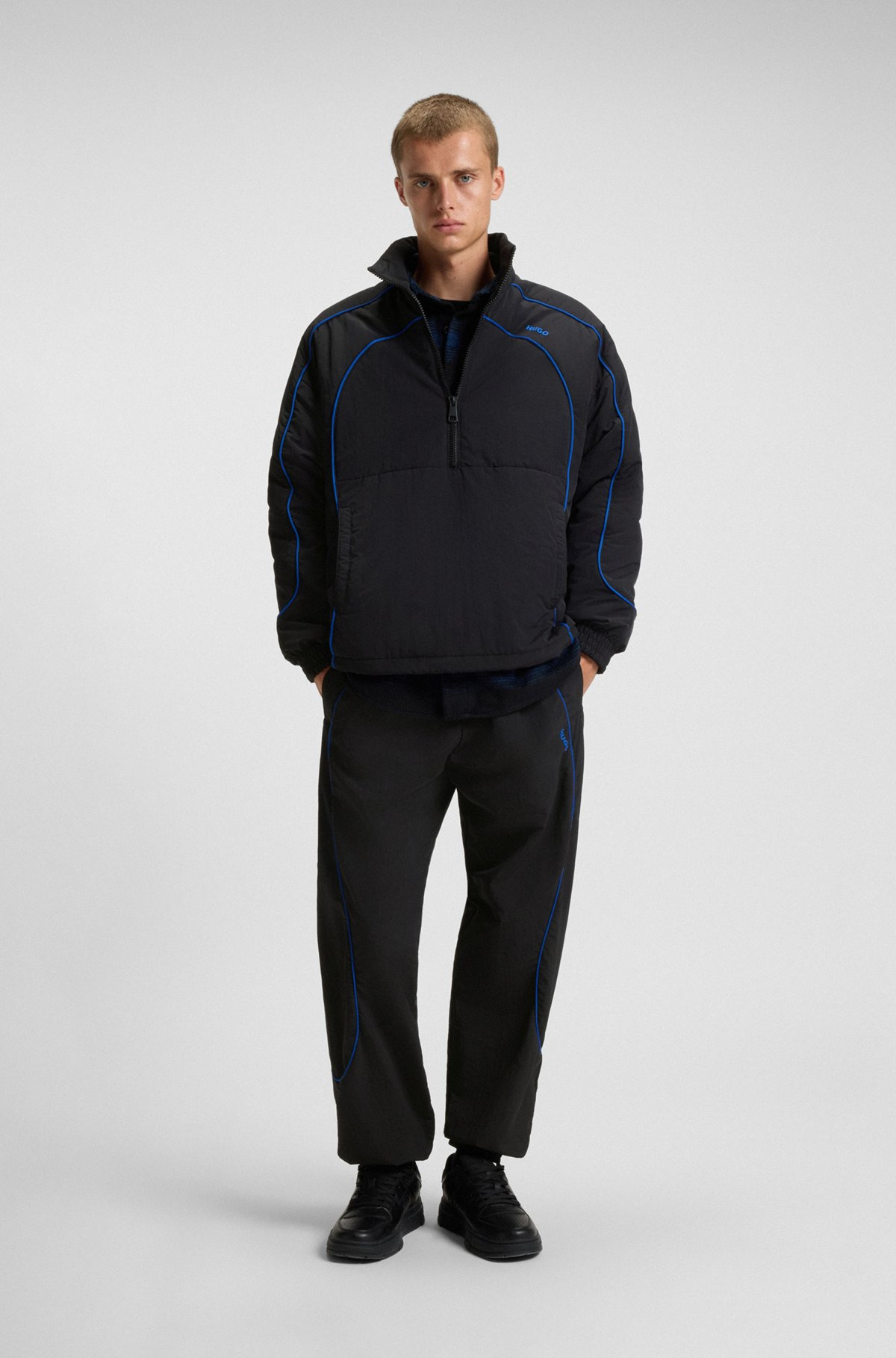 WATER-REPELLENT TROUSERS WITH LOGO AND PIPING - 3
