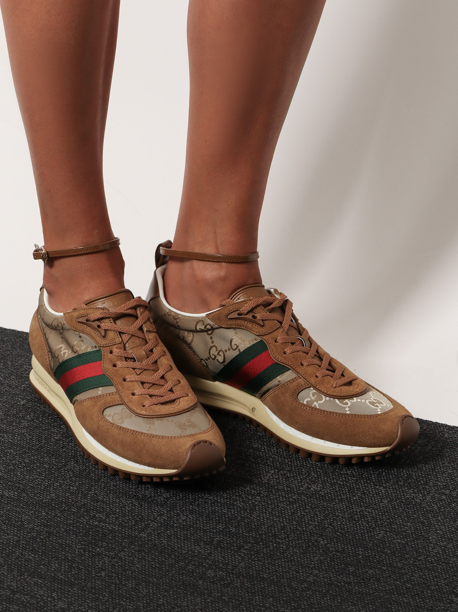 Re-Motion Suede Low-Top Sneakers - 2