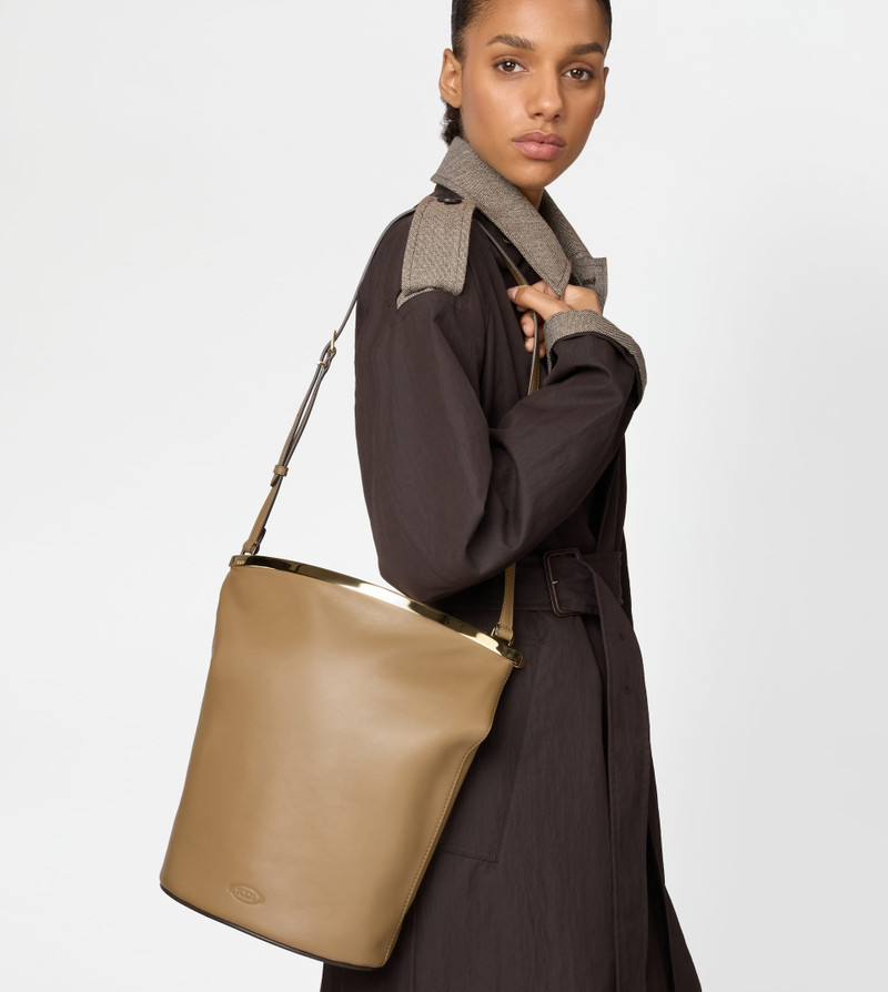 Tod's TOD'S MAGENTA BAG BUCKET BAG IN LEATHER SMALL - BROWN outlook