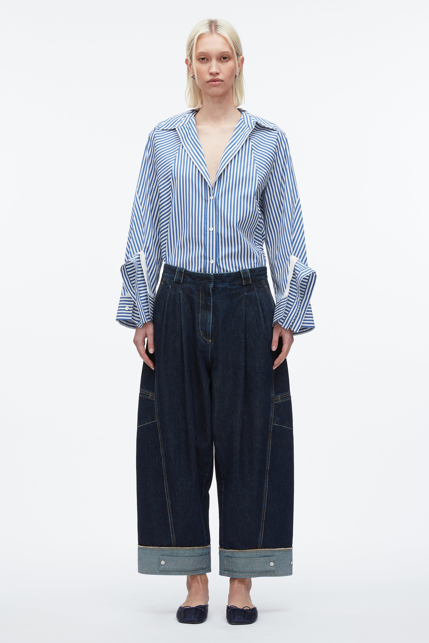 Curved Wide Leg Cropped Jean - 2
