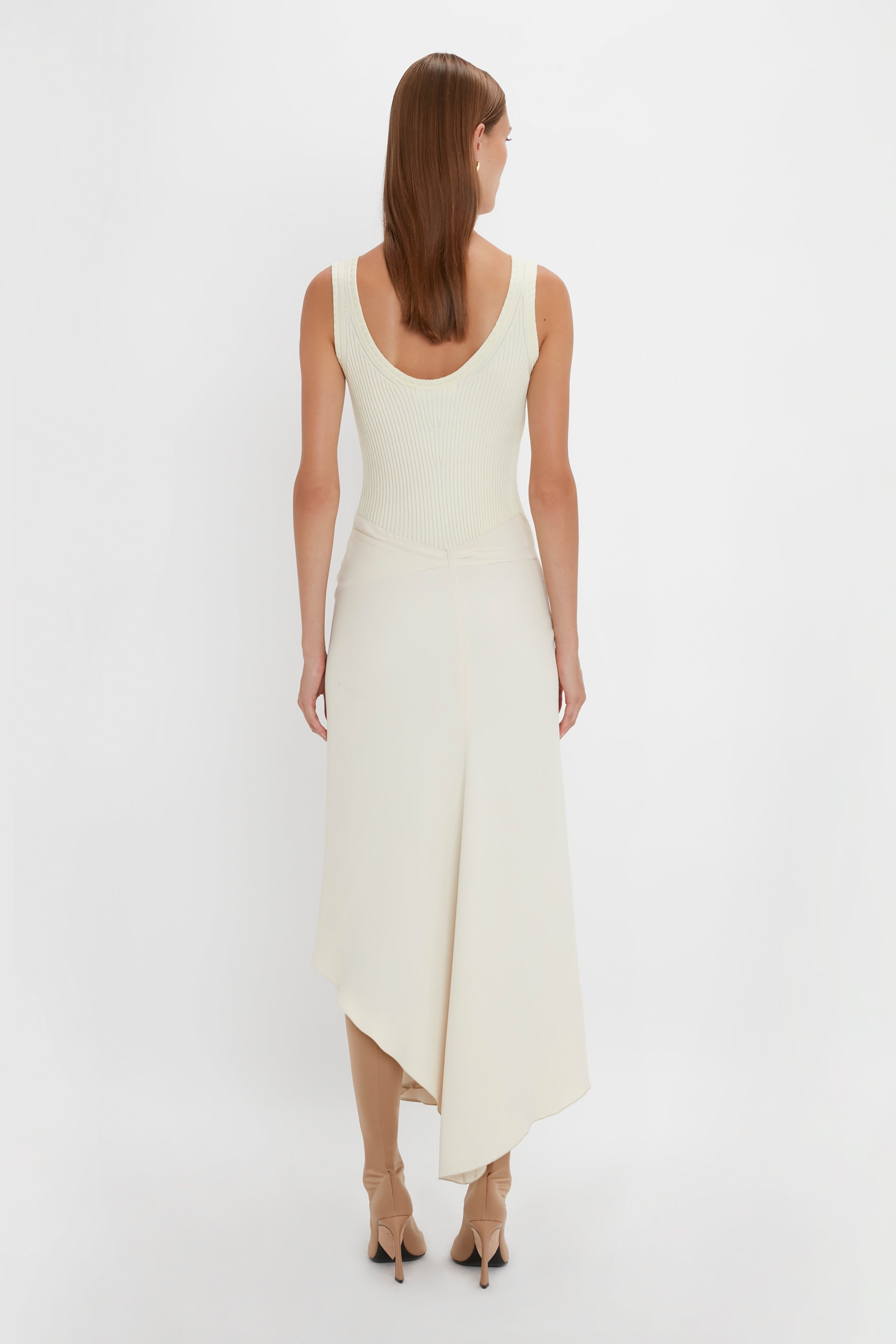 Sleeveless Tie Detail Dress In Cream - 4