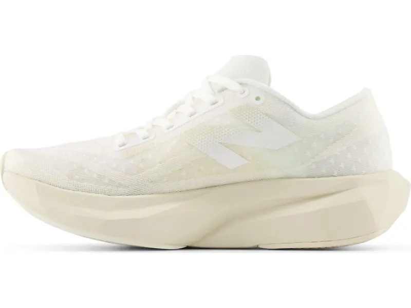 New Balance FuelCell Rebel v4 - 2