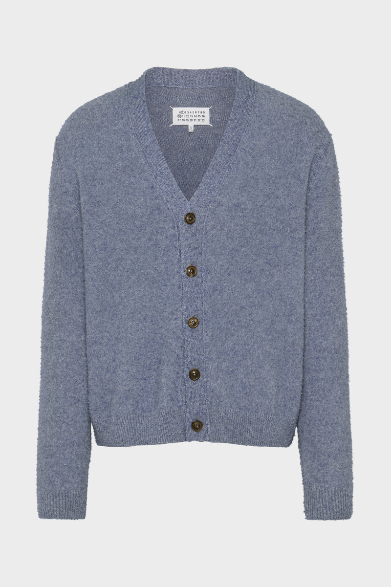 Pilling knitwear cardigan 1
