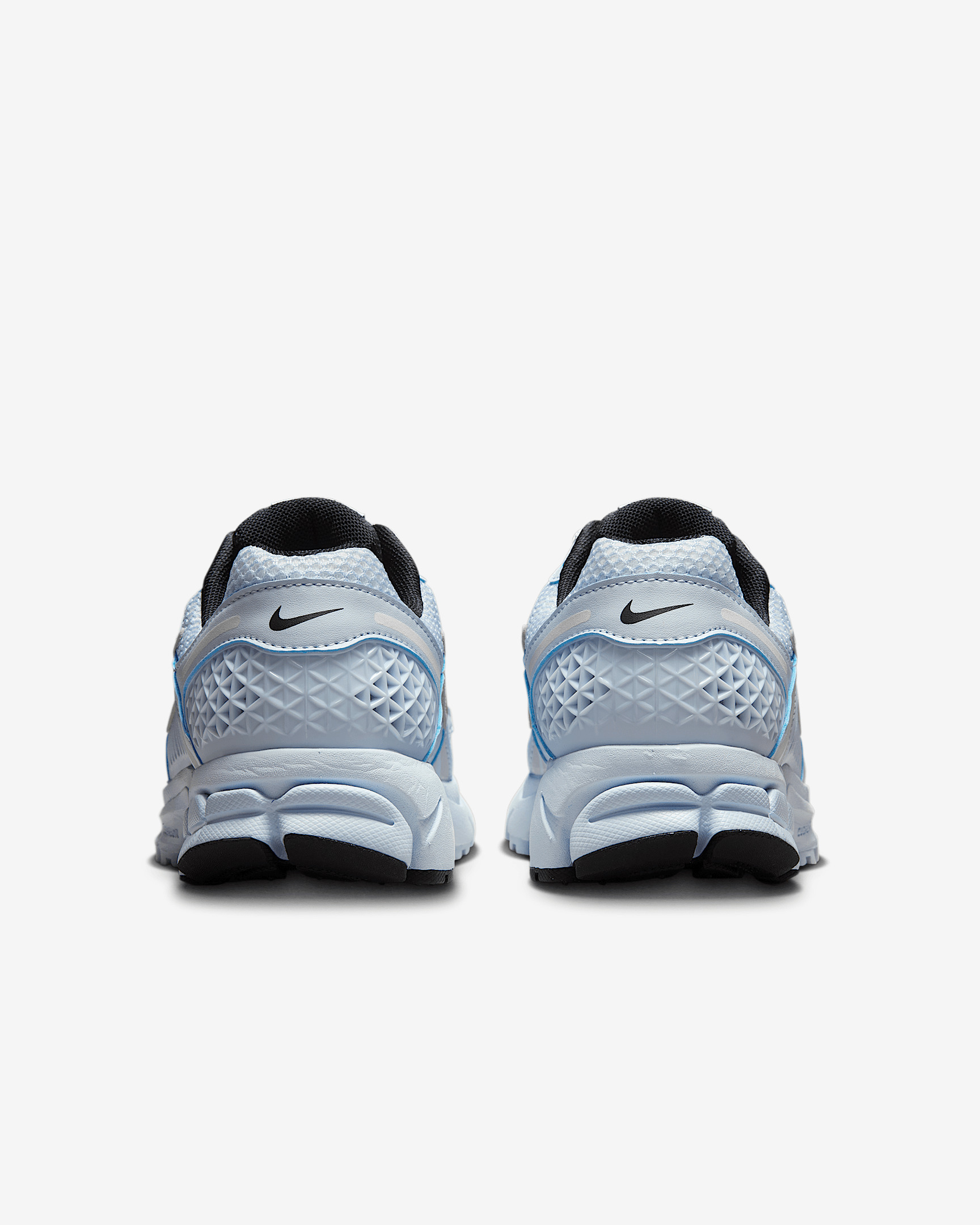 Nike Zoom Vomero 5 Women's Shoes - 6