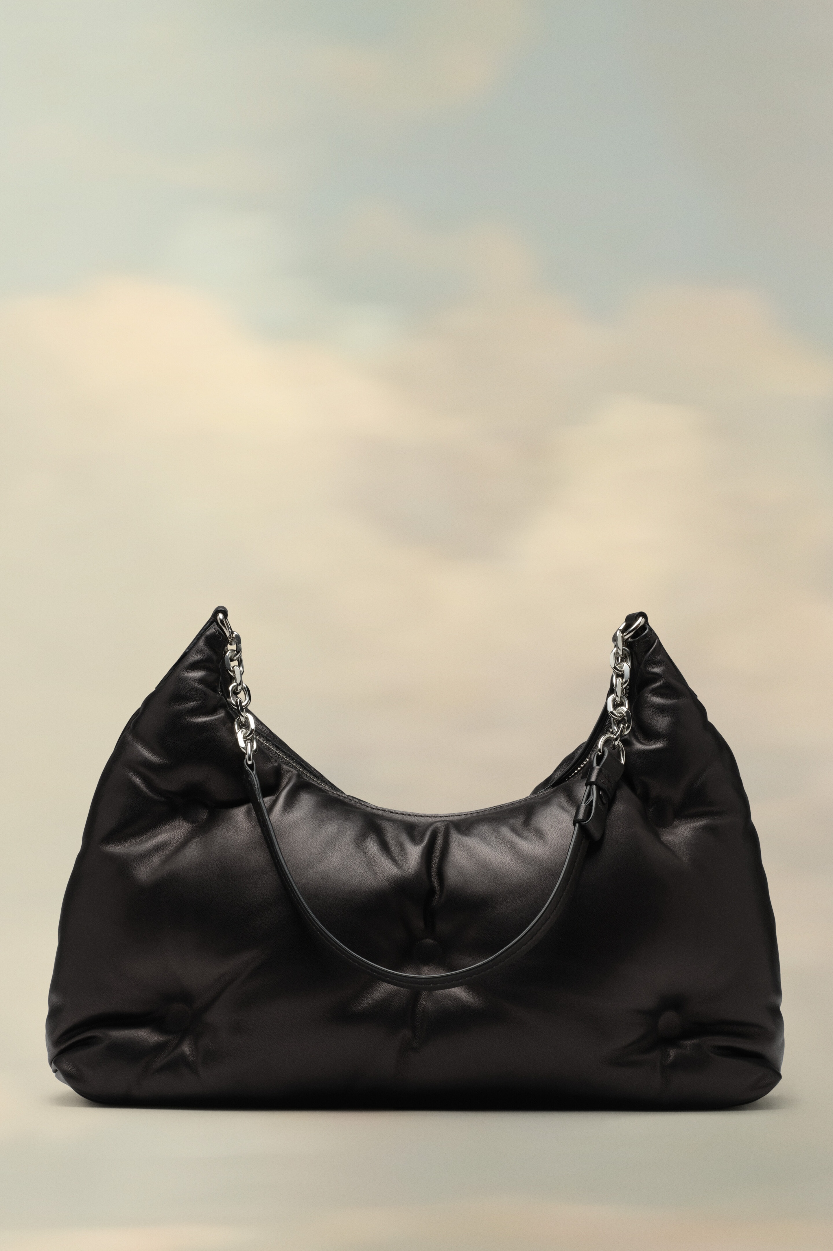 【Maison Margiela】Glam Slam Hobo Medium SB3WG0020P4300T8013 Maison Margiela Glam Slam medium hobo bag for Women - Black