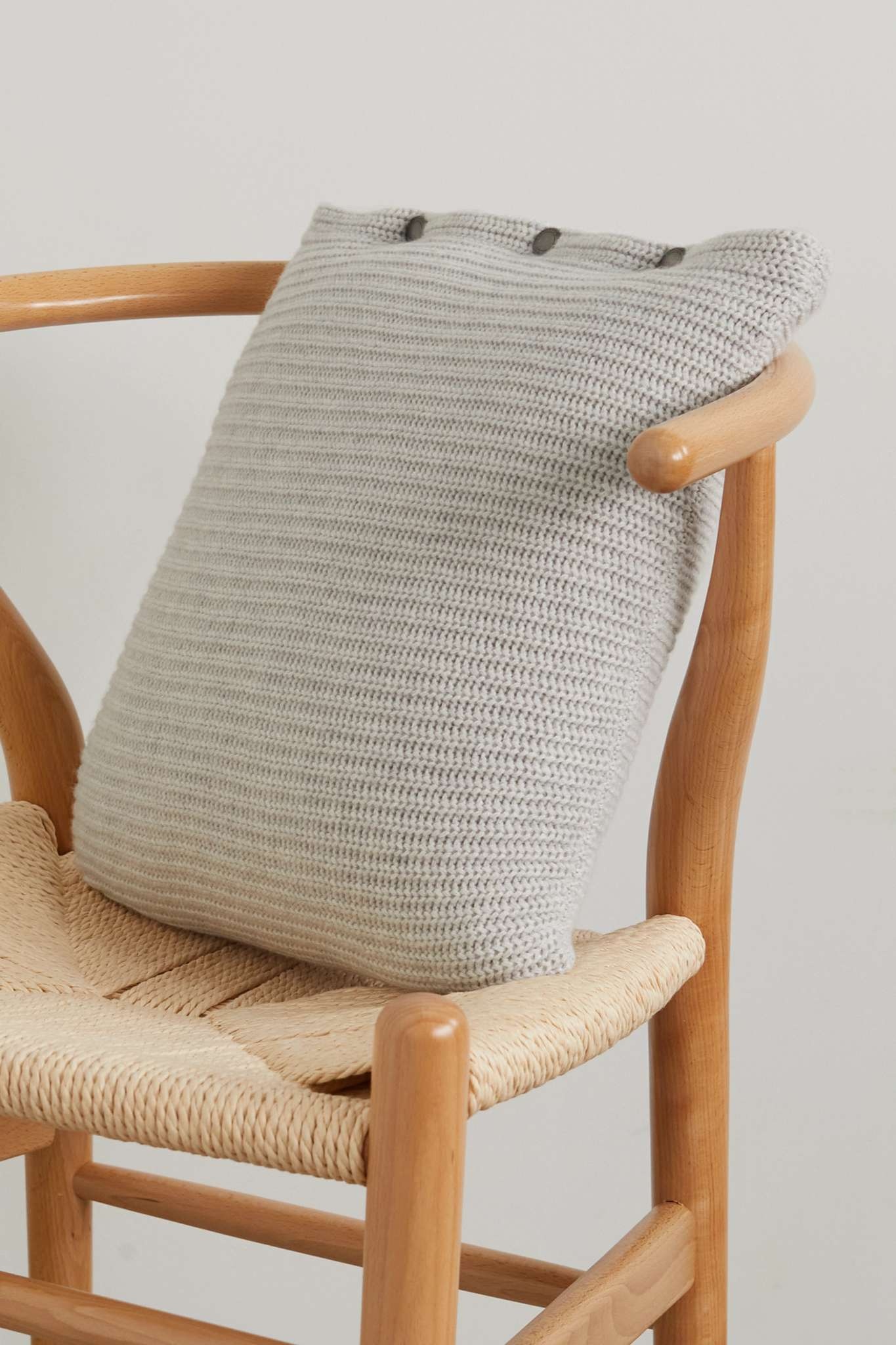 Ribbed cashmere down cushion - 2