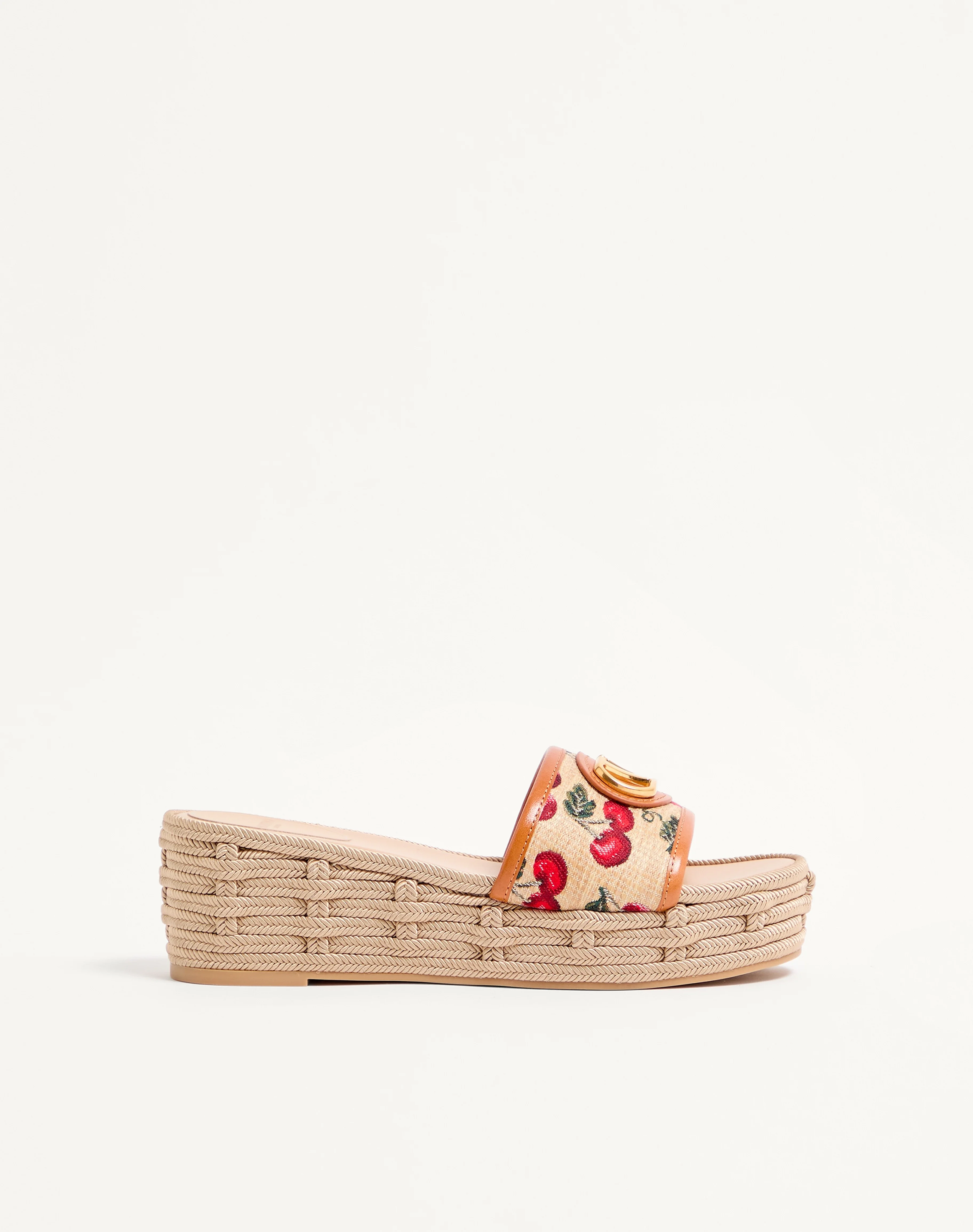 VLOGO SIGNATURE FLATFORM SANDAL IN JACQUARD RAFFIA WITH CHERRYFIC MOTIF 60MM - 1