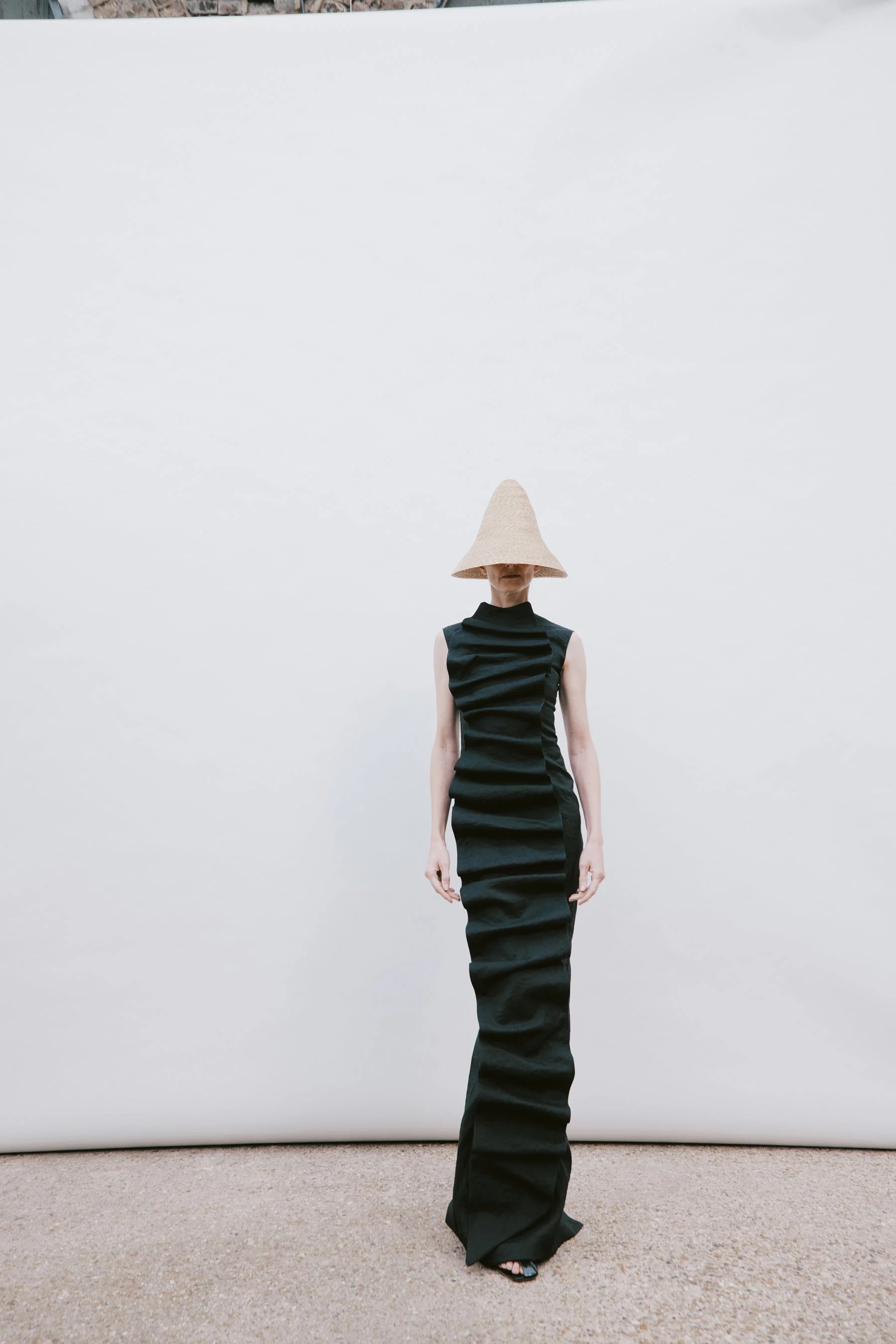 BIB-FRONT MAXI DRESS BLACK - 1