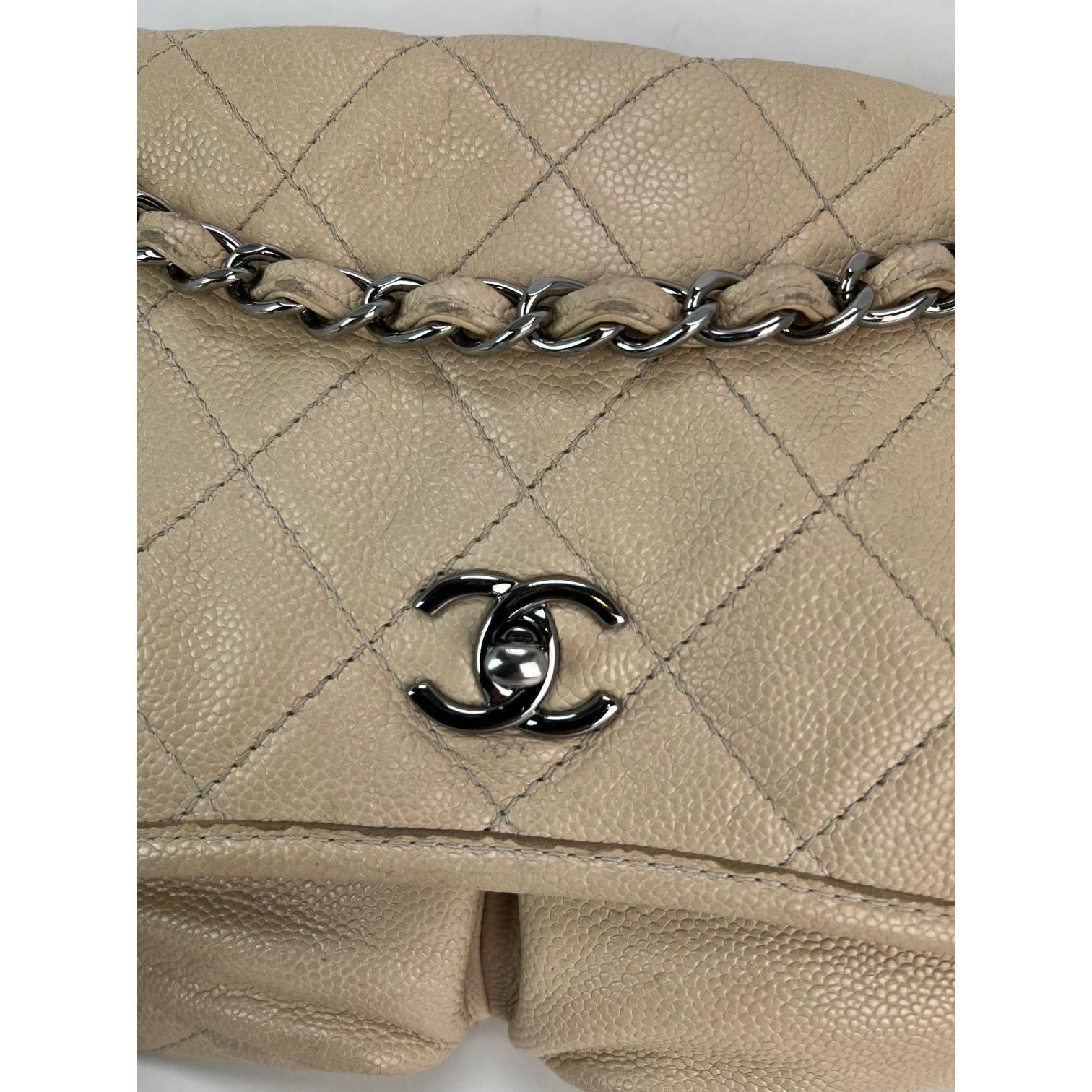Chanel Grained leather Medium Natural Beauty Beige Flap Bag - 17