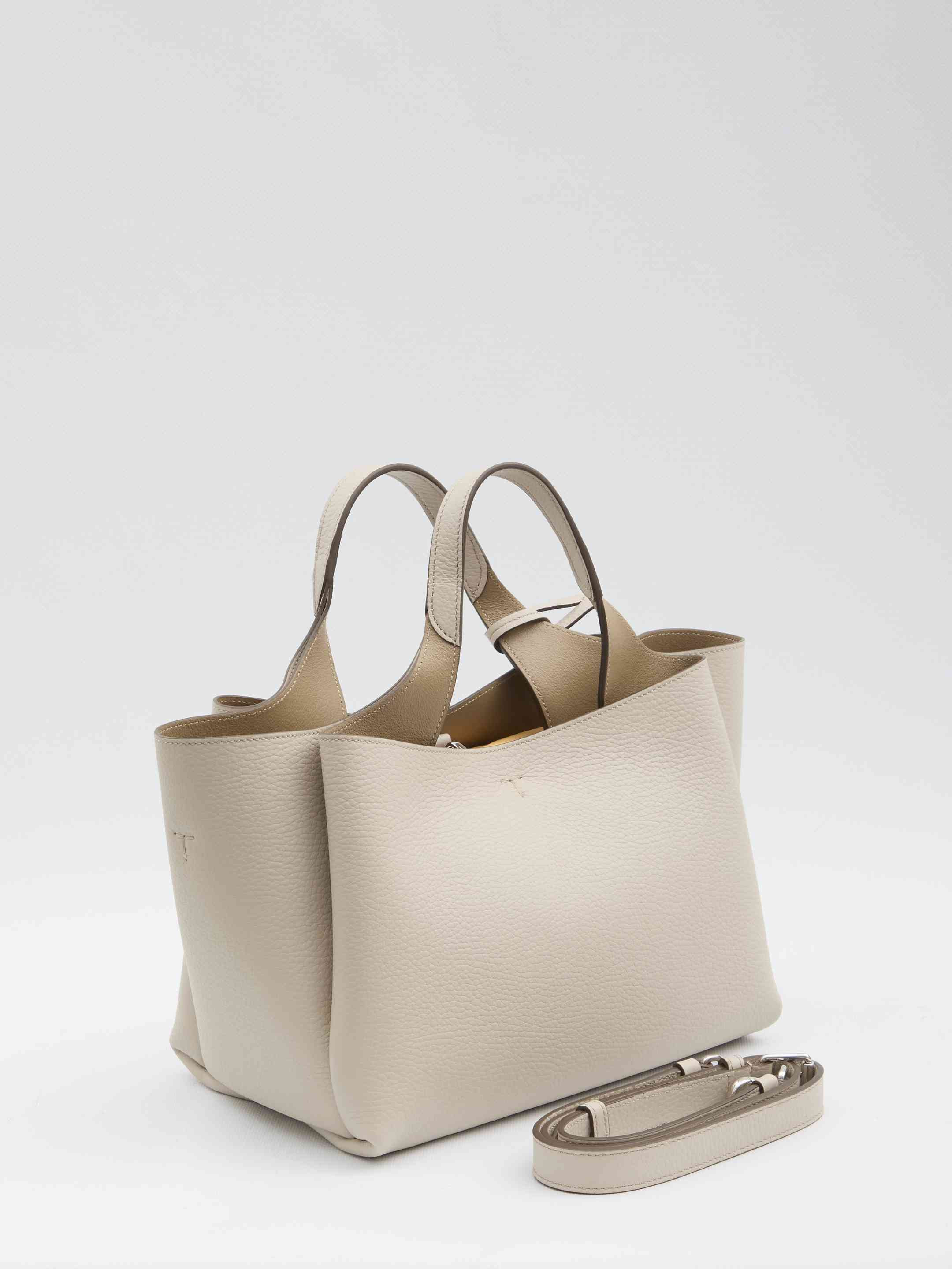 Tod's Women Mini Bag In Leather - 2