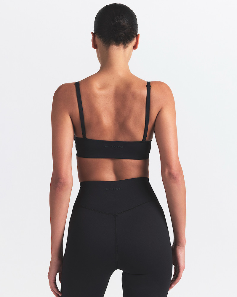 Nike NikeSKIMS Matte Women's Micro-Scoop Bra outlook