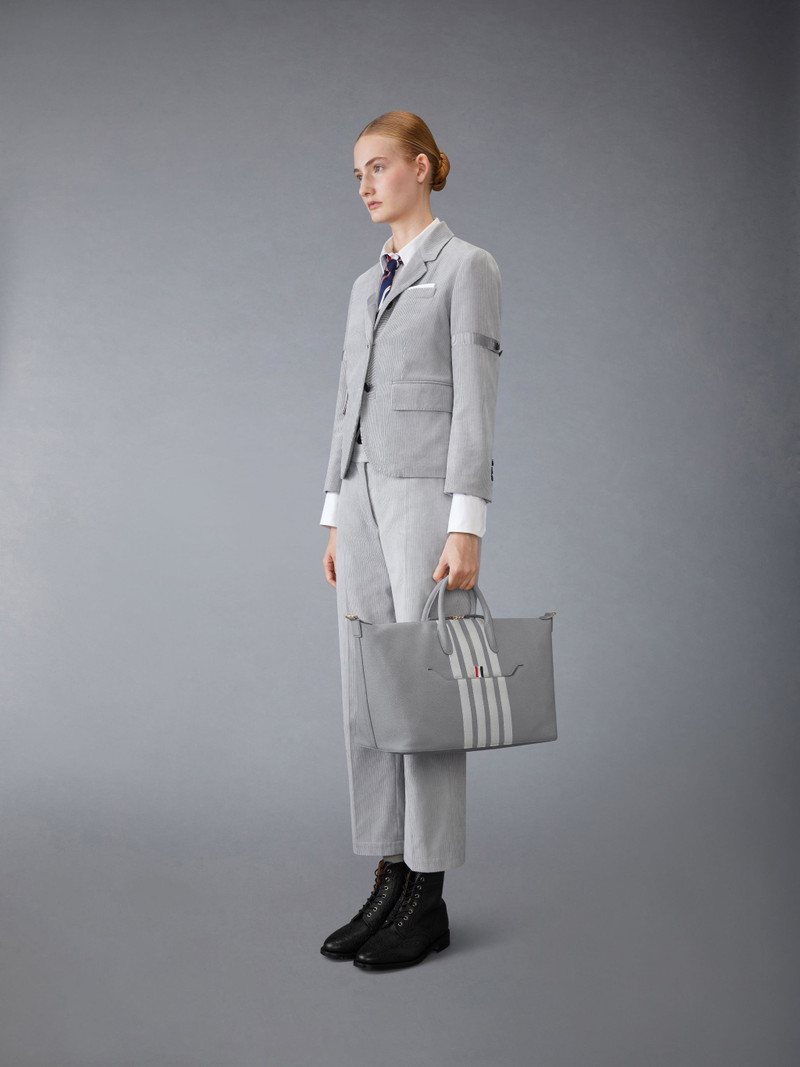 Pebble Grain 4-Bar Medium Duffle 4