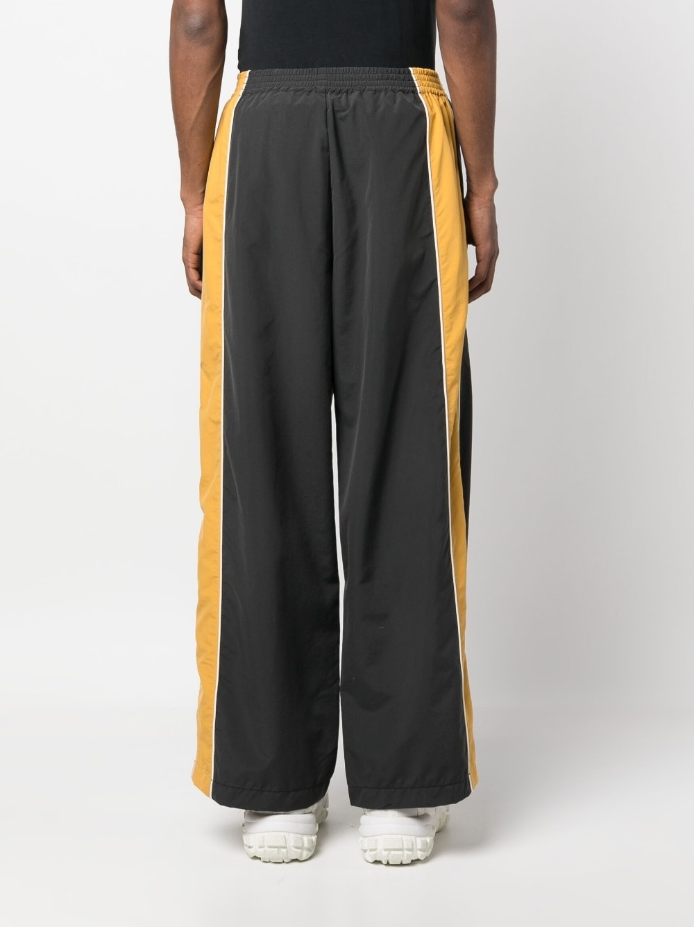 contrasting-detail wide-leg trousers - 5