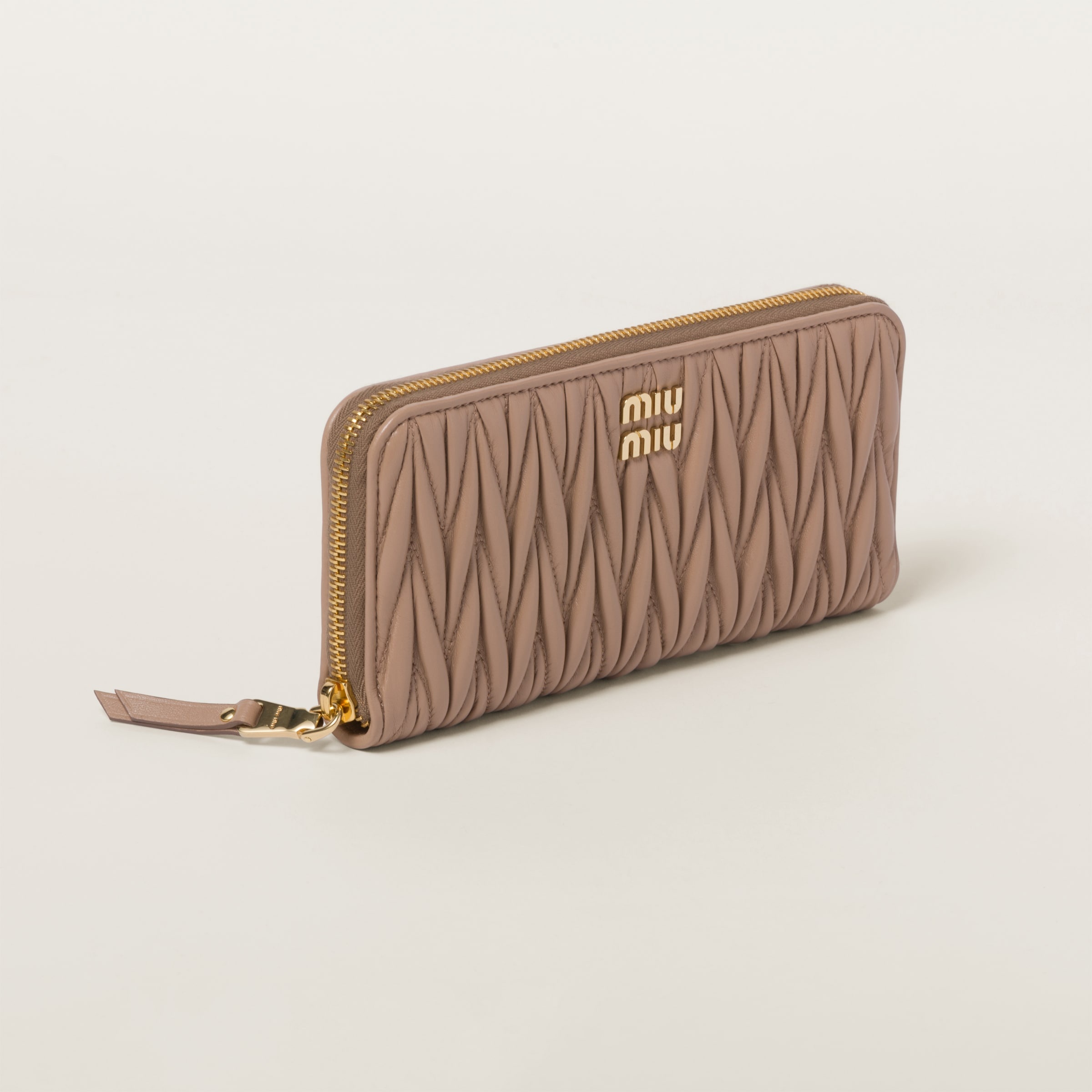 Large matelassé nappa leather wallet 4