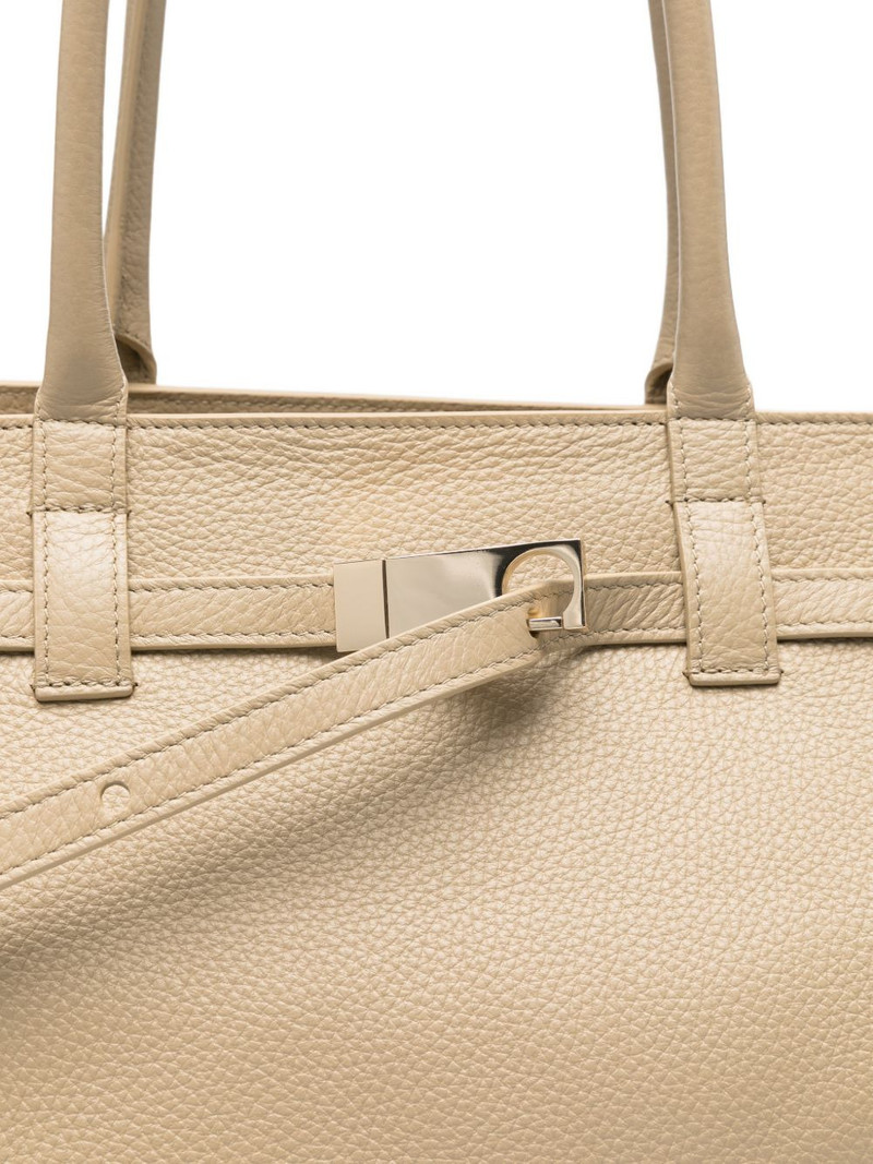 zipped tote bag 4