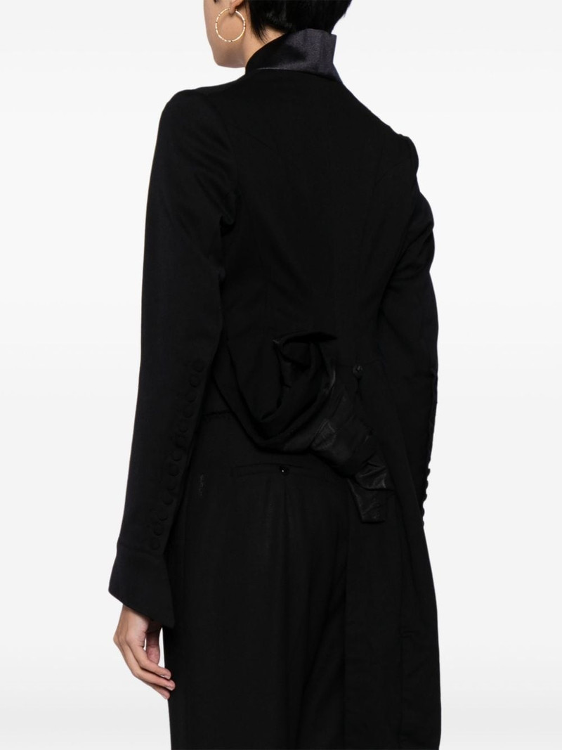 asymmetric tie-fastening jacket 4