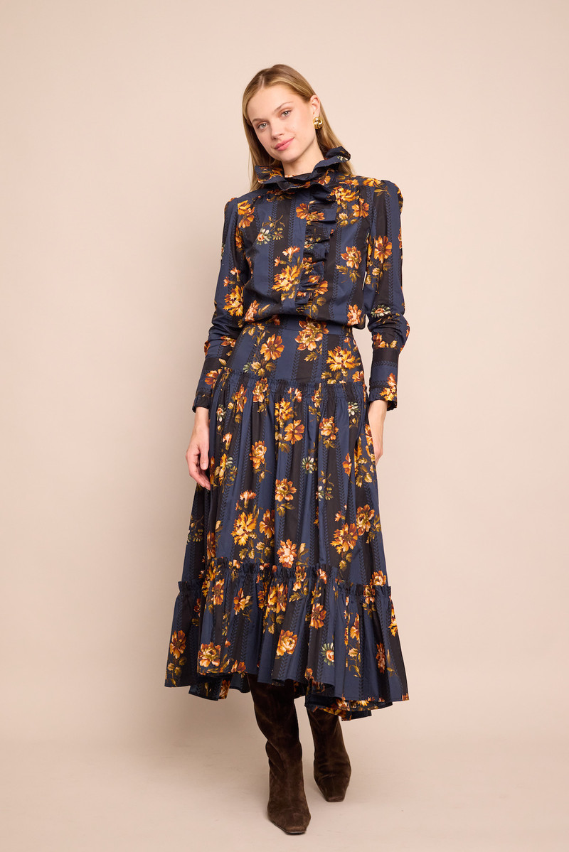 Cara Cara Tisbury Skirt
Our Classic Tailored Skirt In A Floral Print outlook