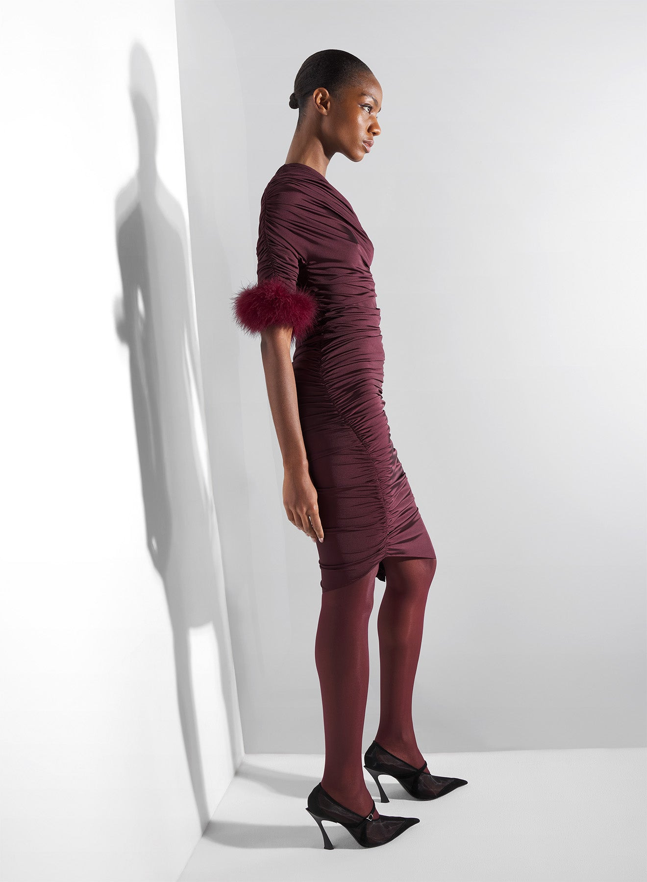 burgundy one-shoulder marabou dress - 5