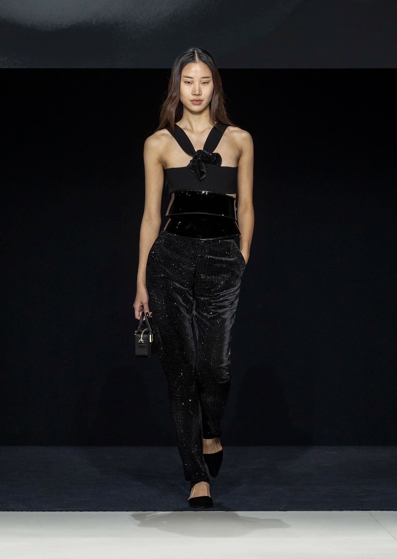 Velvet trousers with all-over rhinestones - 7